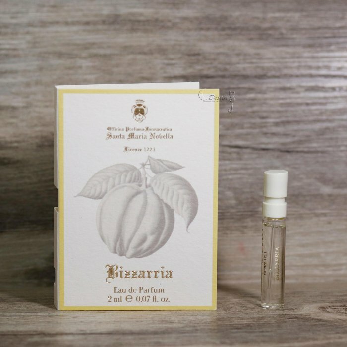 香木 古渡命銘木 後西院勅銘「初花」花二 約3.54g 沈香 寸門多羅 香木 古渡命銘木 後西院勅銘「初花」花二 約3.54g 沈香 寸門多羅