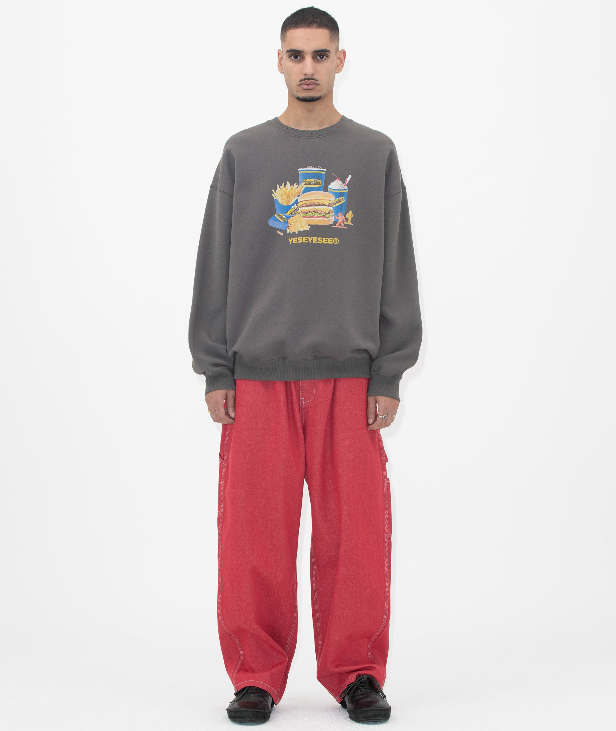 YESEYESEE】Y.E.S BURGER SET SWEATSHIRT