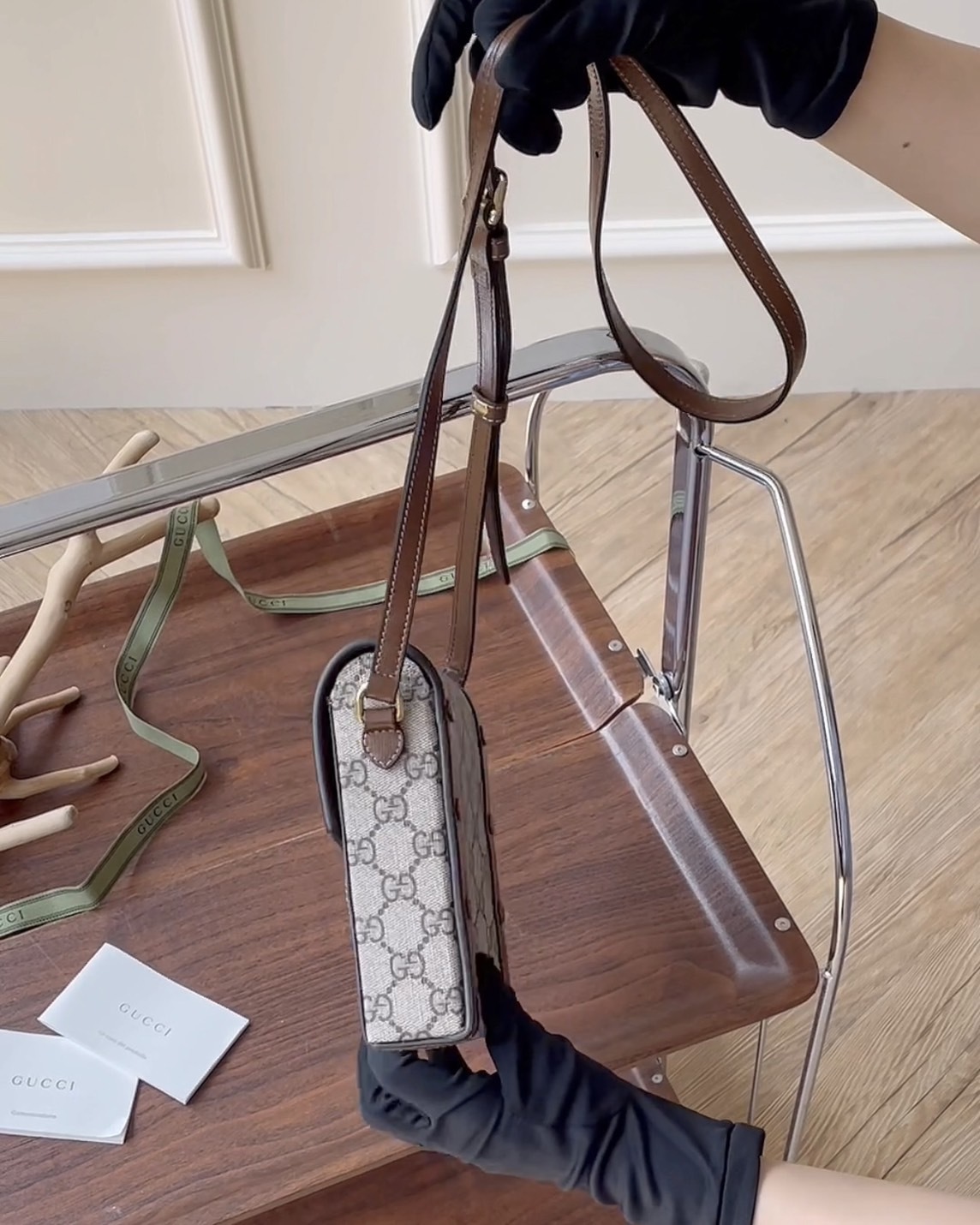 GUCCI｜HORSEBIT 1955 直式手機包 棕色老花