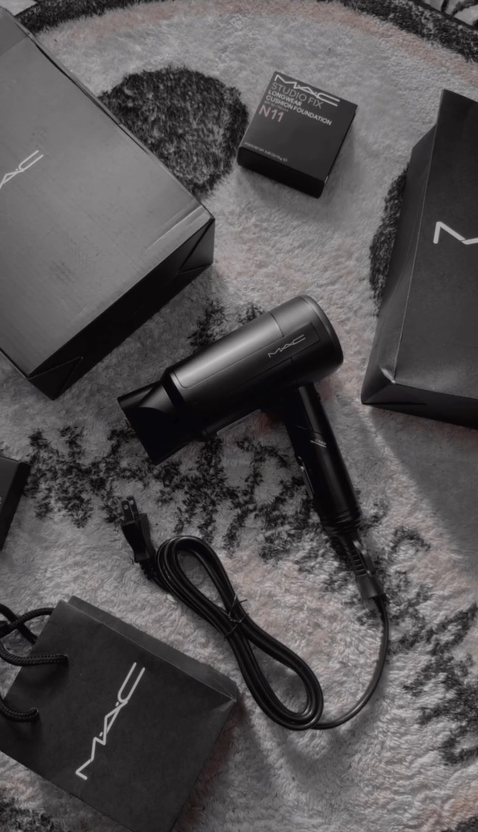 現貨 MAC 限定專櫃禮  高效負離子吹風機