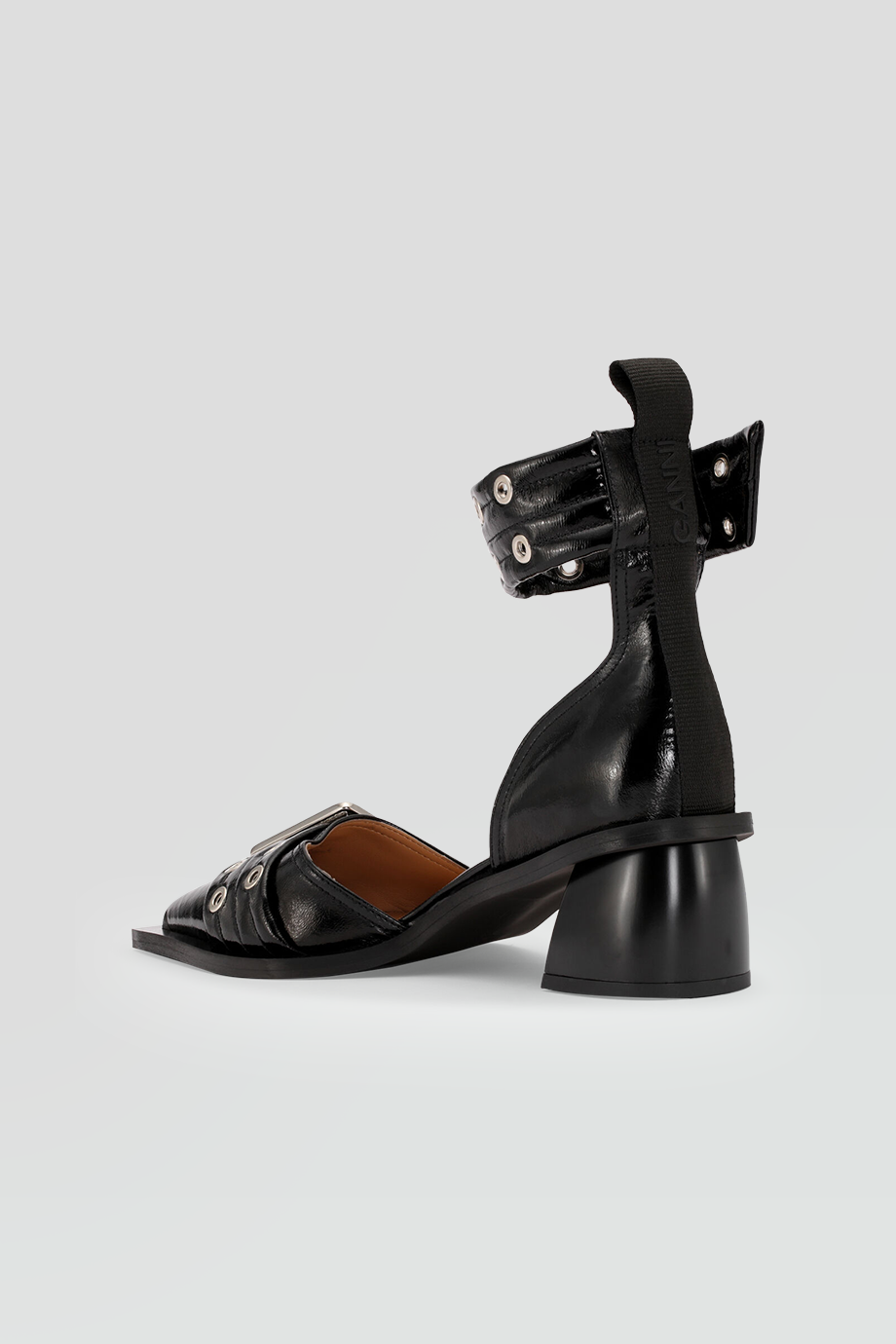 GANNI ♥ Feminine Buckle Open Cut Pump Naplack/追跡付 Ganni Feminine Buckle Open Cut Pump Naplack - Bicolor