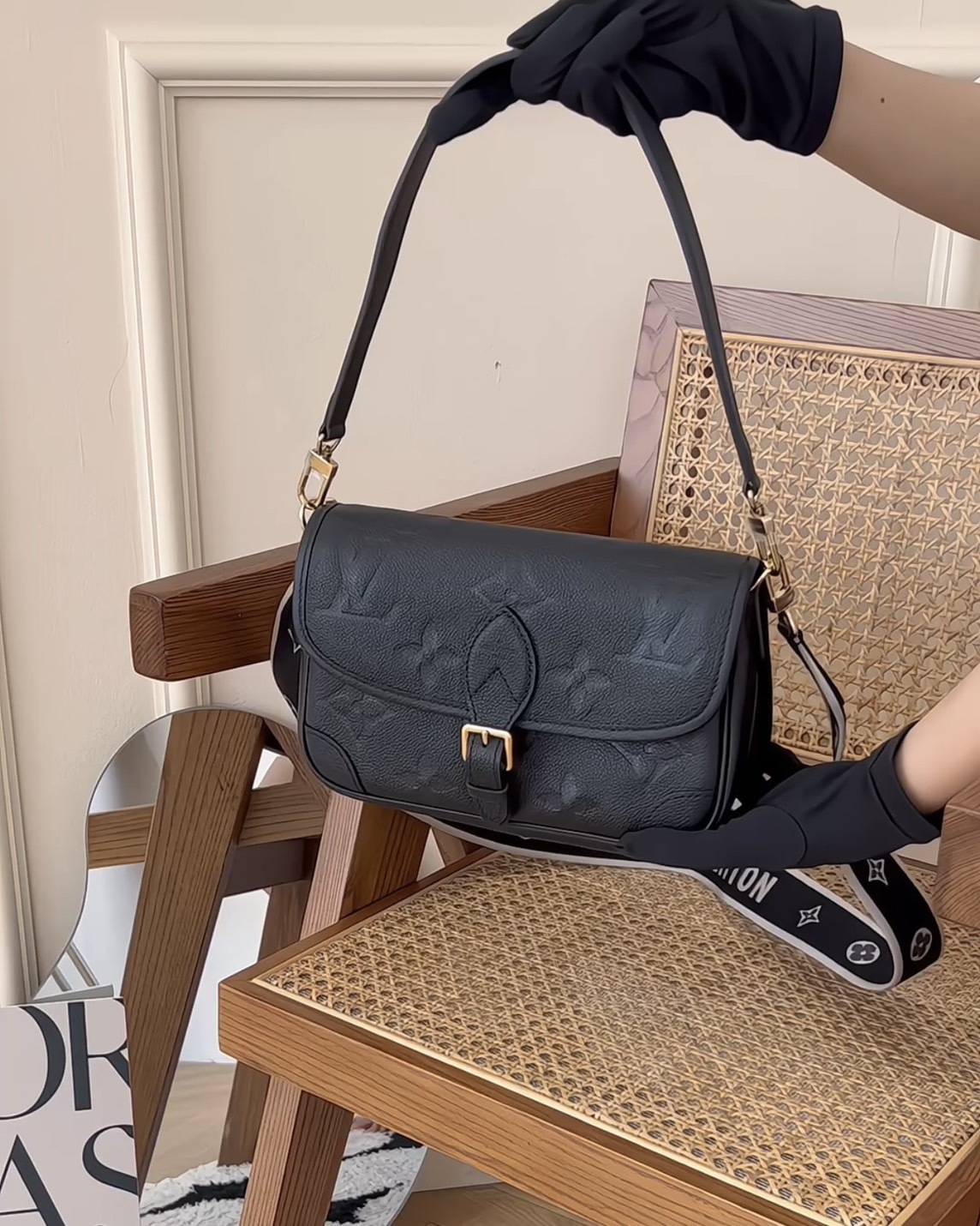 LV｜DIANE法棍包 黑色老花