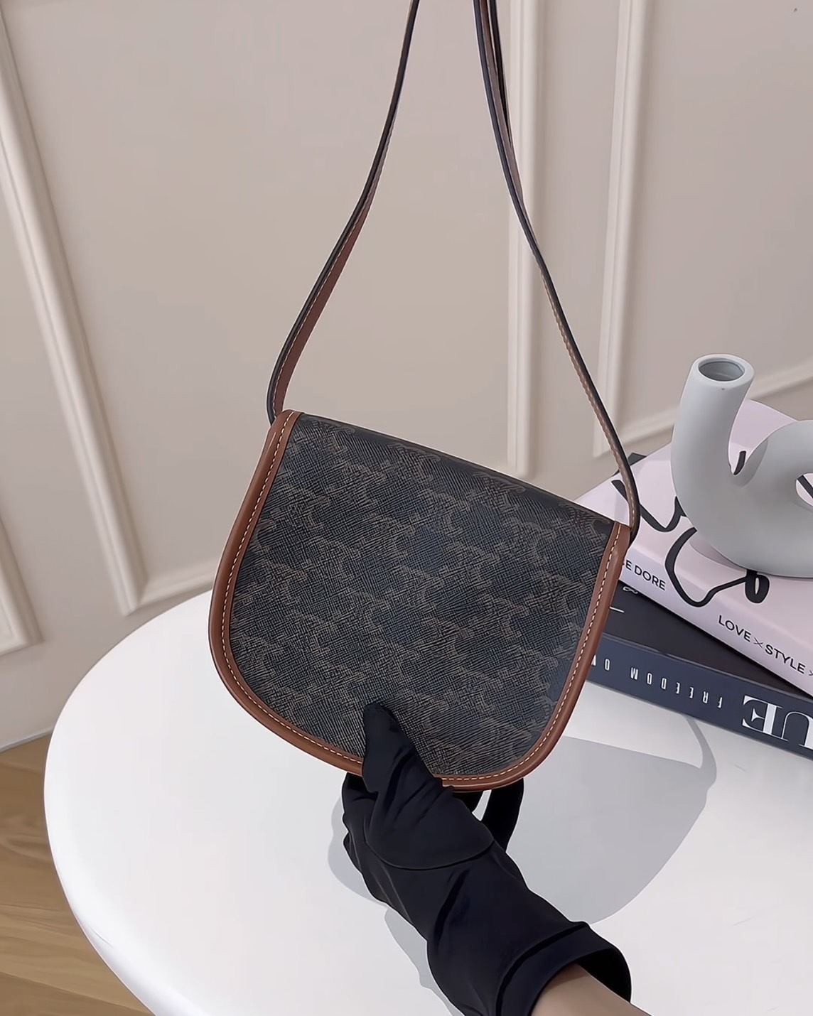 CELINE｜凱旋門迷你小馬鞍 深老花