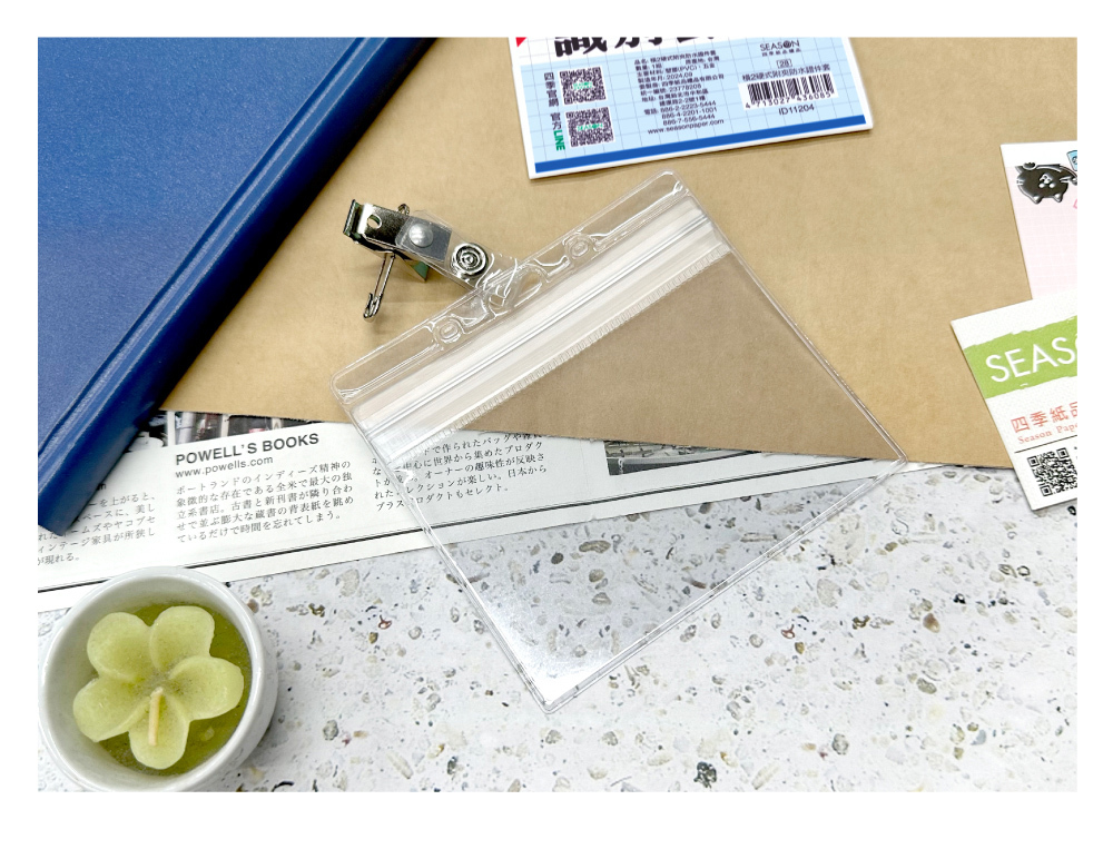 四季紙品 橫2硬式附夾防水證件套 【ID11204】