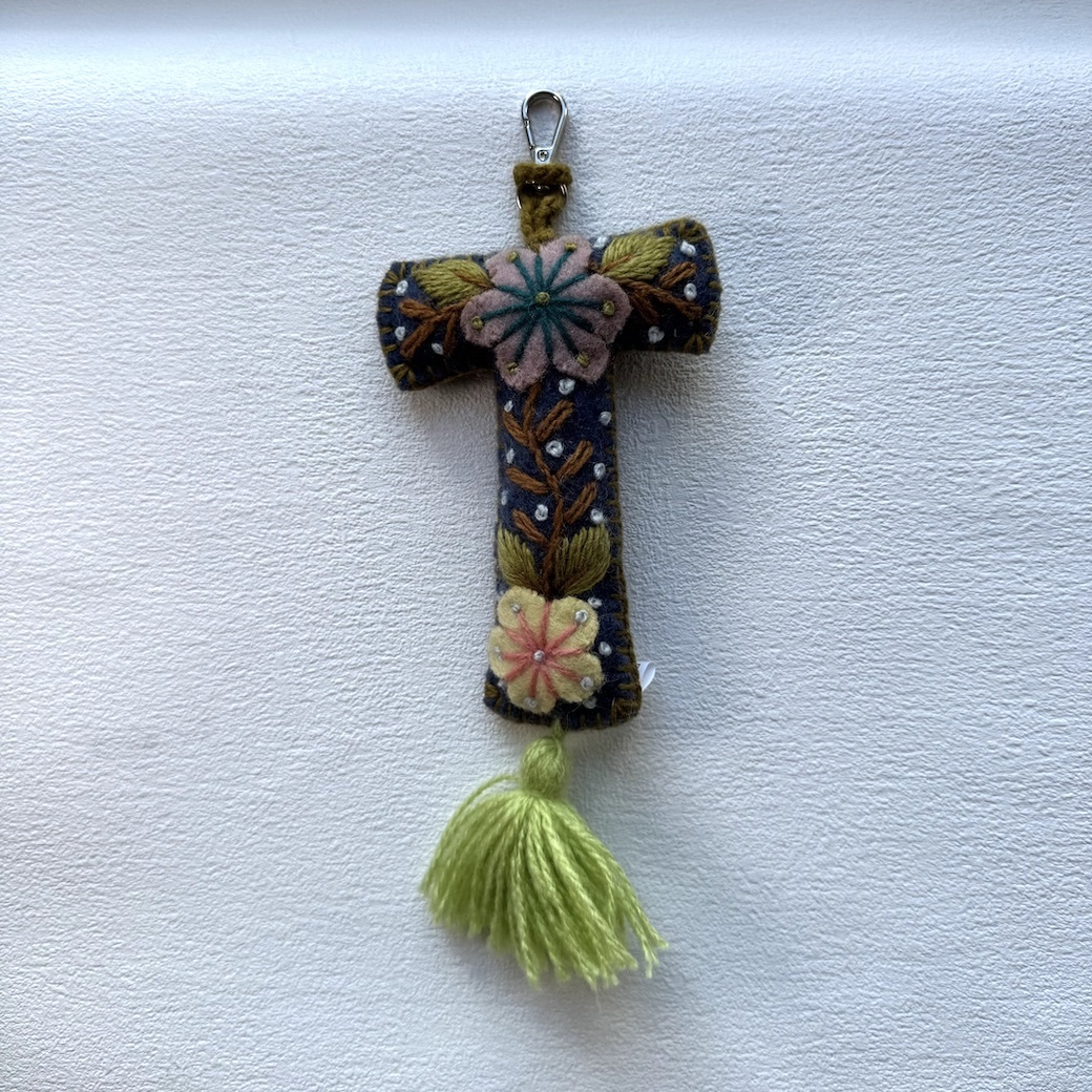 T | 字母吊飾 (流蘇款)