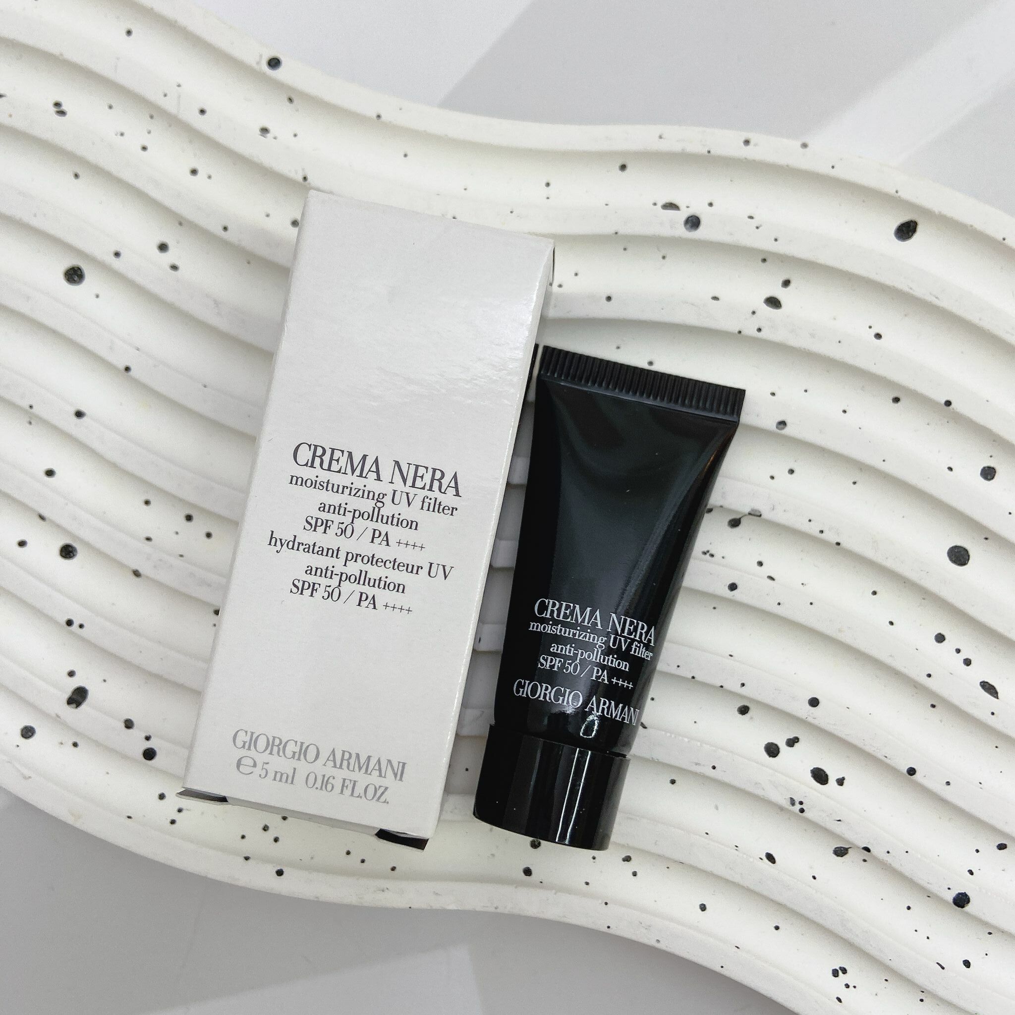ARMANI beauty Crema Nera 極致再生濾光抗污染防曬霜 Sample 小樣 SPF50+/PA++++ 5ml/5ml X6
