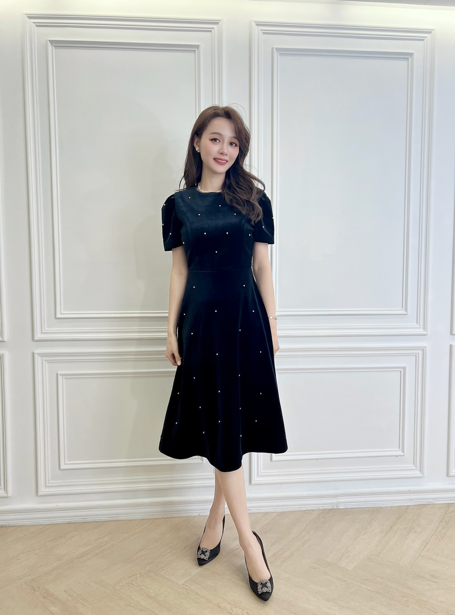 絕美短袖銀珠絨面洋(及膝)