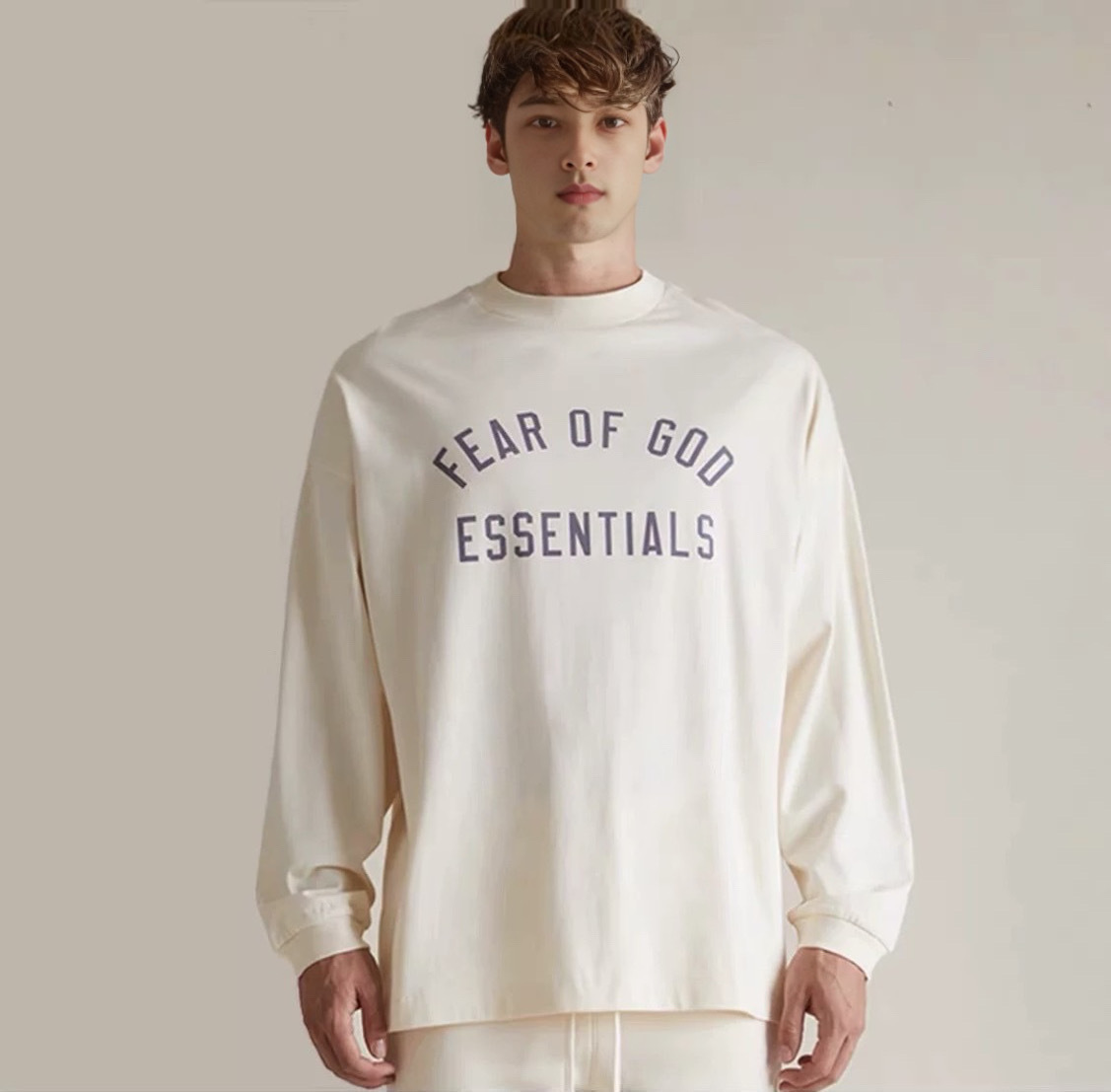 ESSENTIALS FALL24 BACK TO SCHOOL系列 美式圓領長袖T