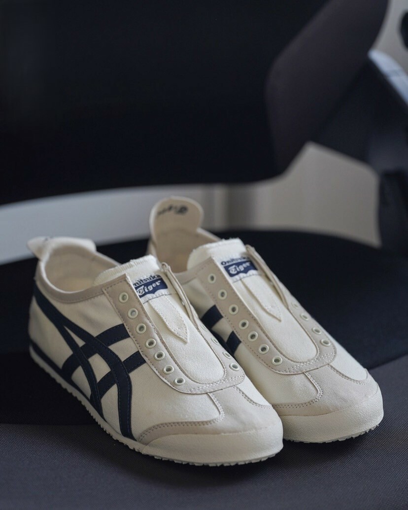 Onitsuka Tiger 鬼塚虎 MEXICO 66 slip-on 懶人鞋一腳蹬 休閒鞋 男女同款 米白色 1183A360-205