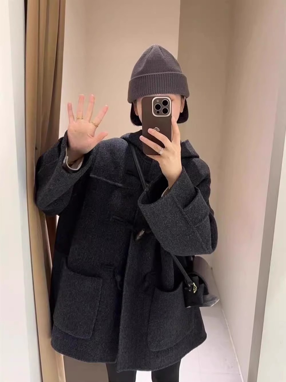 ᴷᴼᴿᴱᴬ 正韓🇰🇷連帽牛角扣大口袋中長款羊毛大衣（三色）