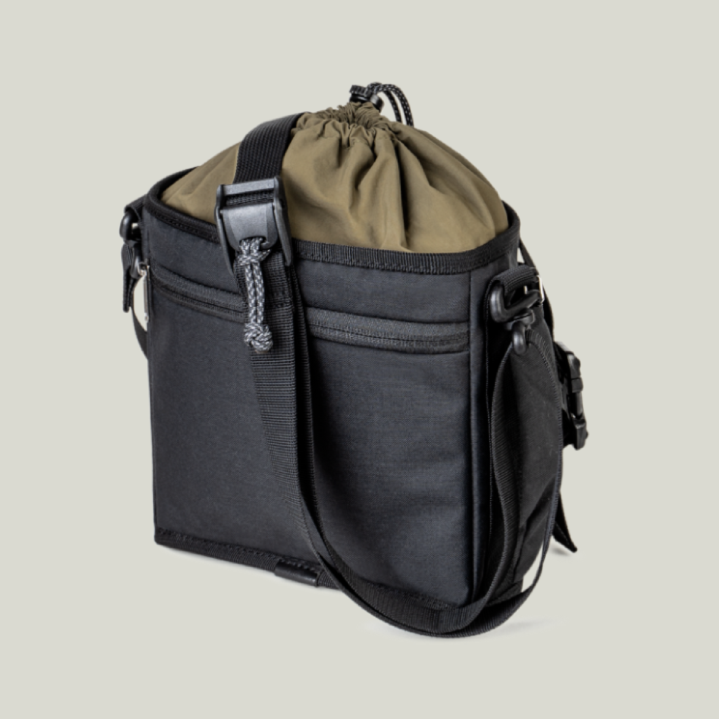 【沃坦】Canteener EDC 防水束口包 2L / 碳黑（加購隔板可當相機包）