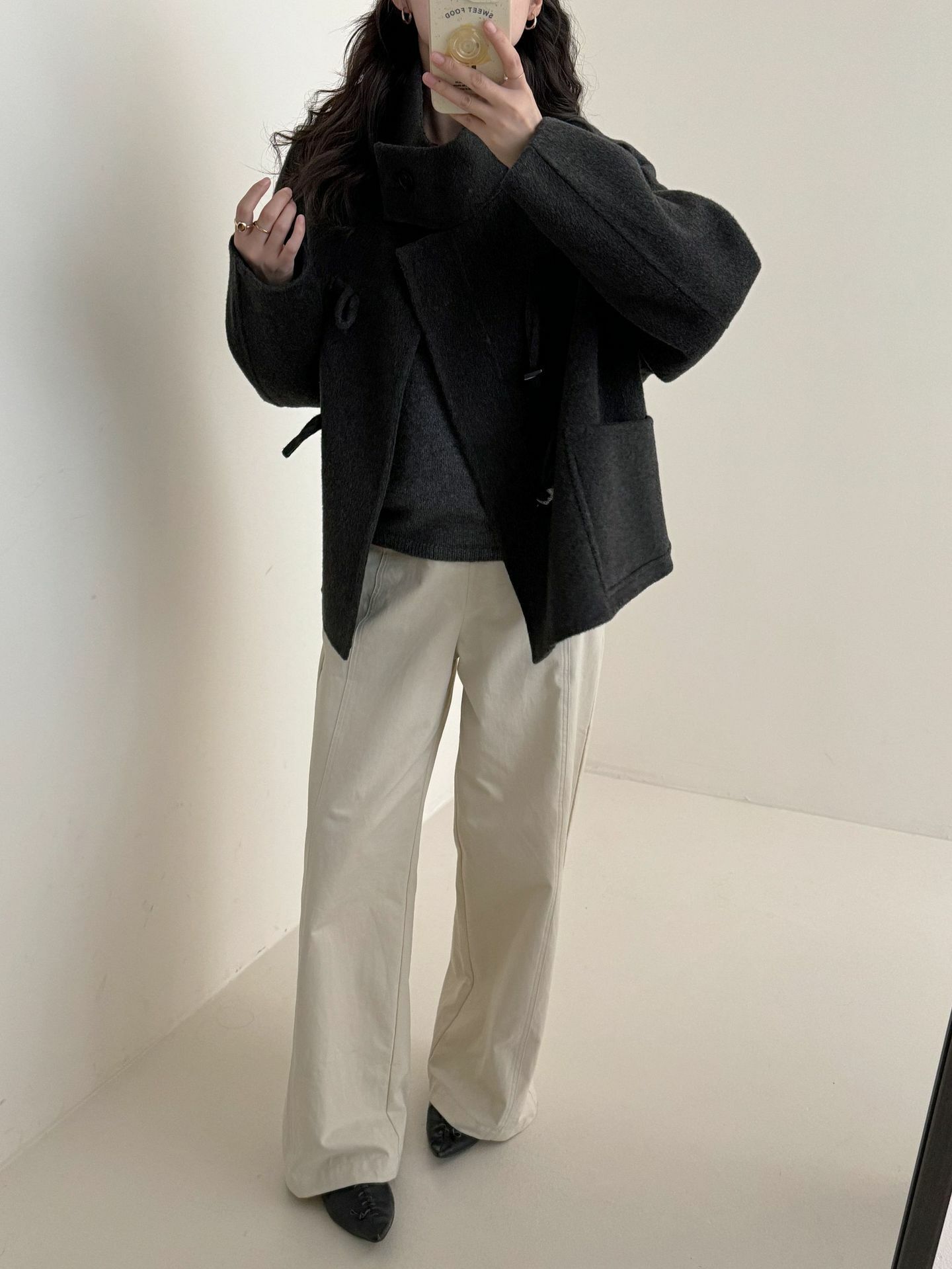 ᴷᴼᴿᴱᴬ 正韓🇰🇷立領牛角扣設計短款羊毛大衣（四色）