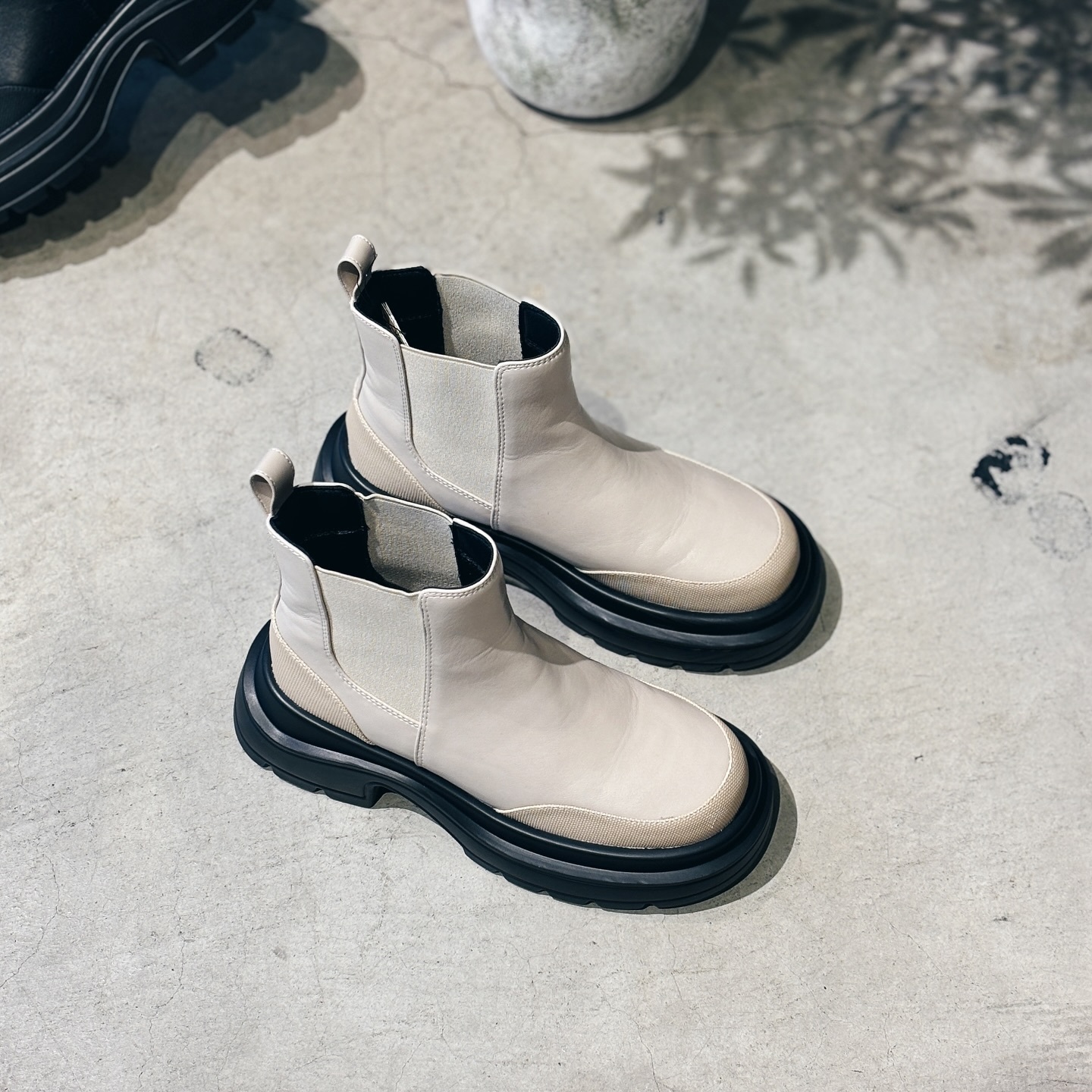 niko and ... 黑色 奶油 皮革 厚底 增高 切爾西短靴 短靴