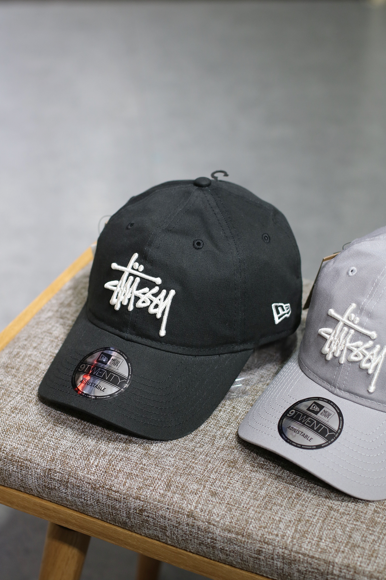 帽子 Stussy black New Era 9Twenty Basic CAP New Era × Stussy Stussy New Era Basic Trucker 9Twenty Cap in