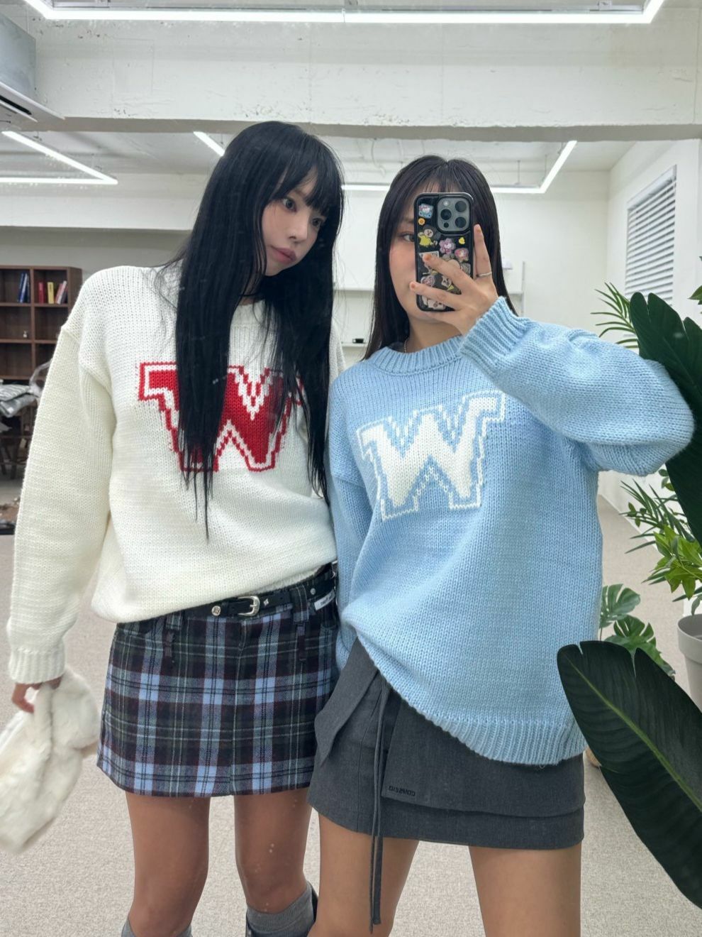 圓領英文字針織衫 OWN-082T