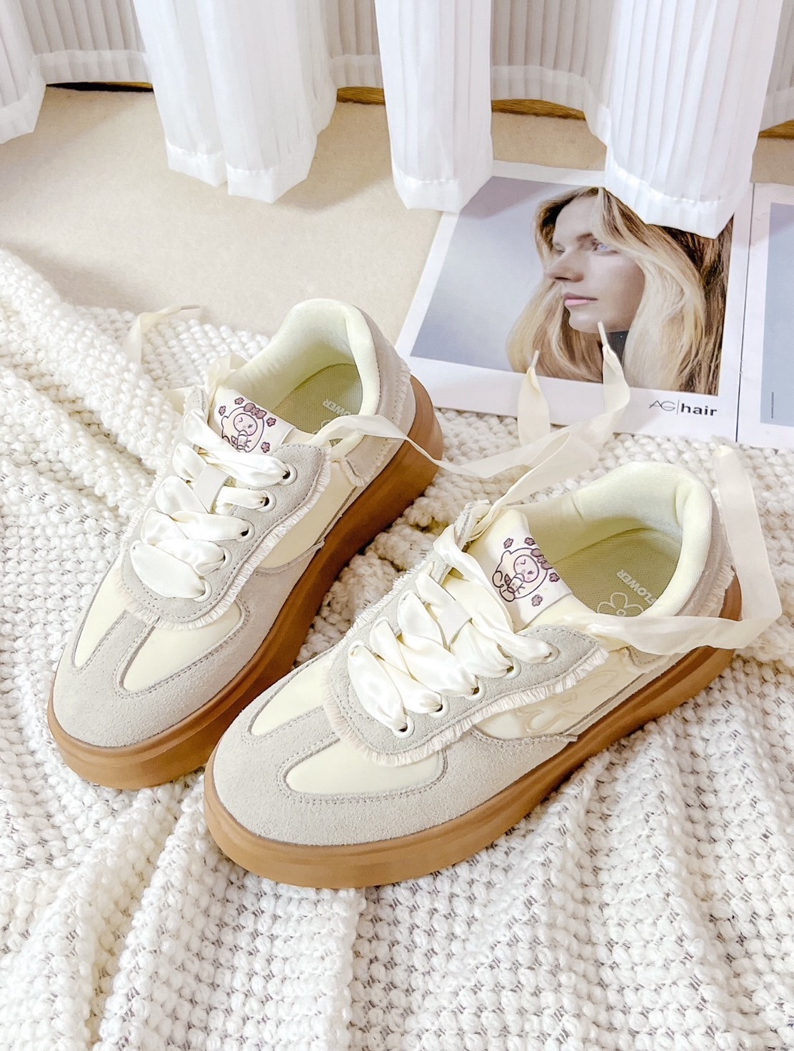 【代購】 WE FLOWER小花鞋 x 娜小古IP聯名 厚底德訓鞋 德訓鞋 厚底鞋 奶茶色 米白 小白鞋