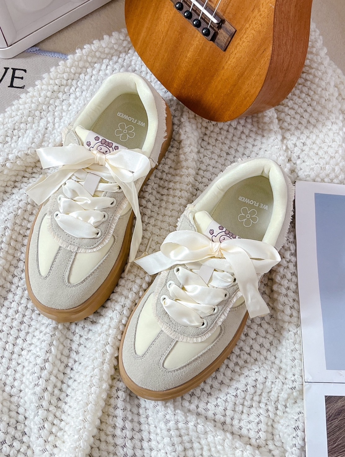 【代購】 WE FLOWER小花鞋 x 娜小古IP聯名 厚底德訓鞋 德訓鞋 厚底鞋 奶茶色 米白 小白鞋