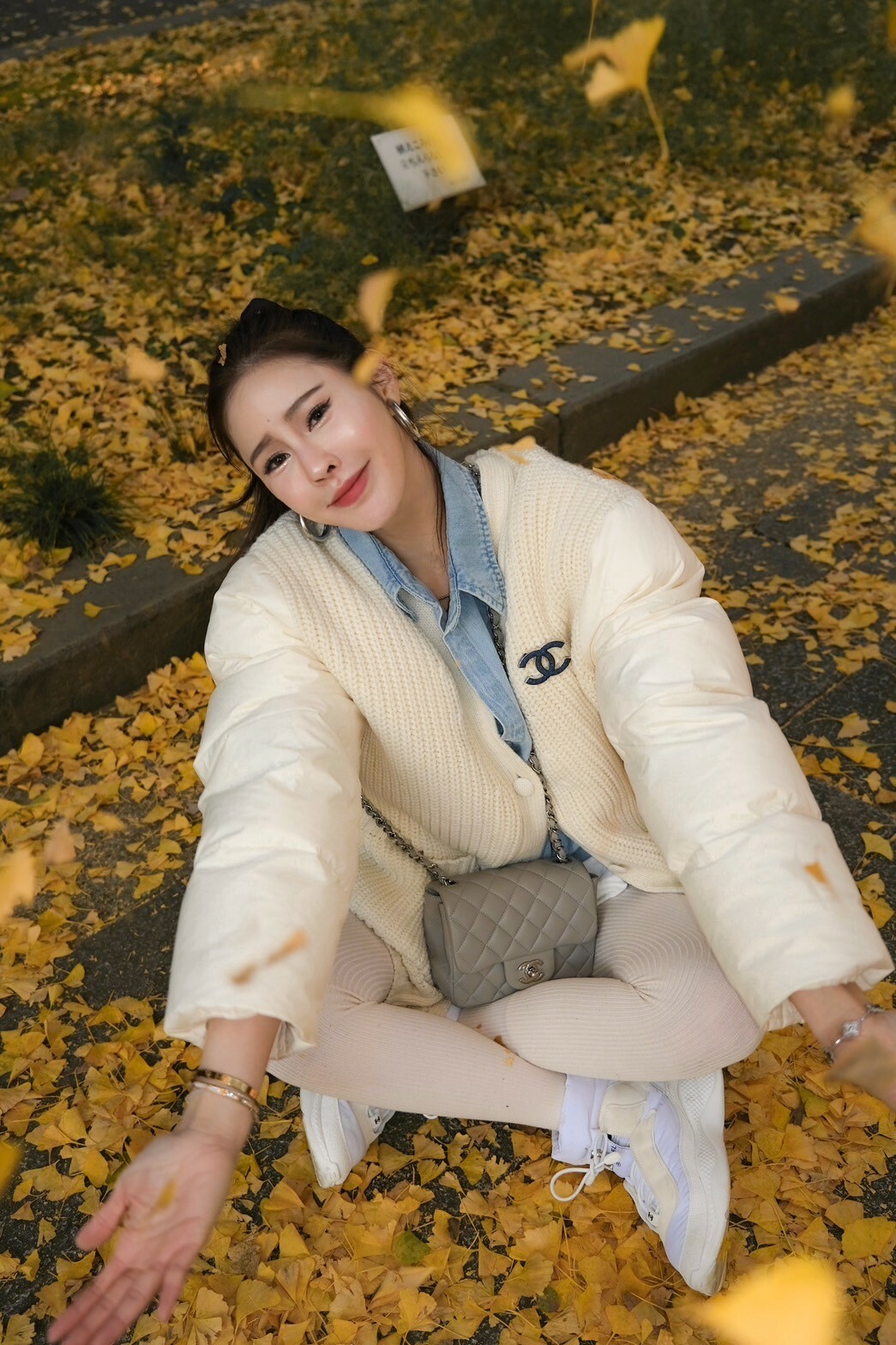 極暖針織拼接鴨絨外套_AMISSA（杏白）