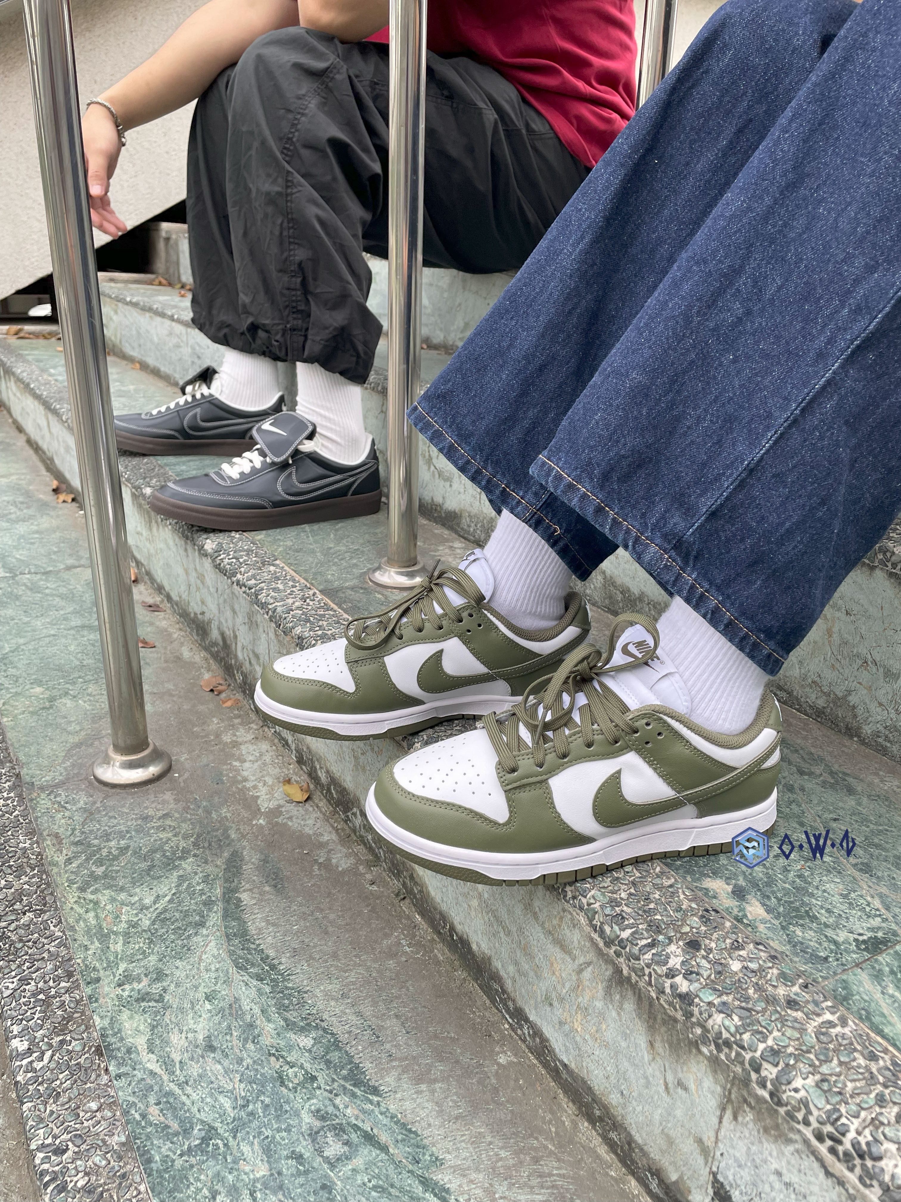 【OWN】NIKE DUNK LOW 皮革 板鞋 平底 女版 男生可穿 DD1503-120 白橄欖綠