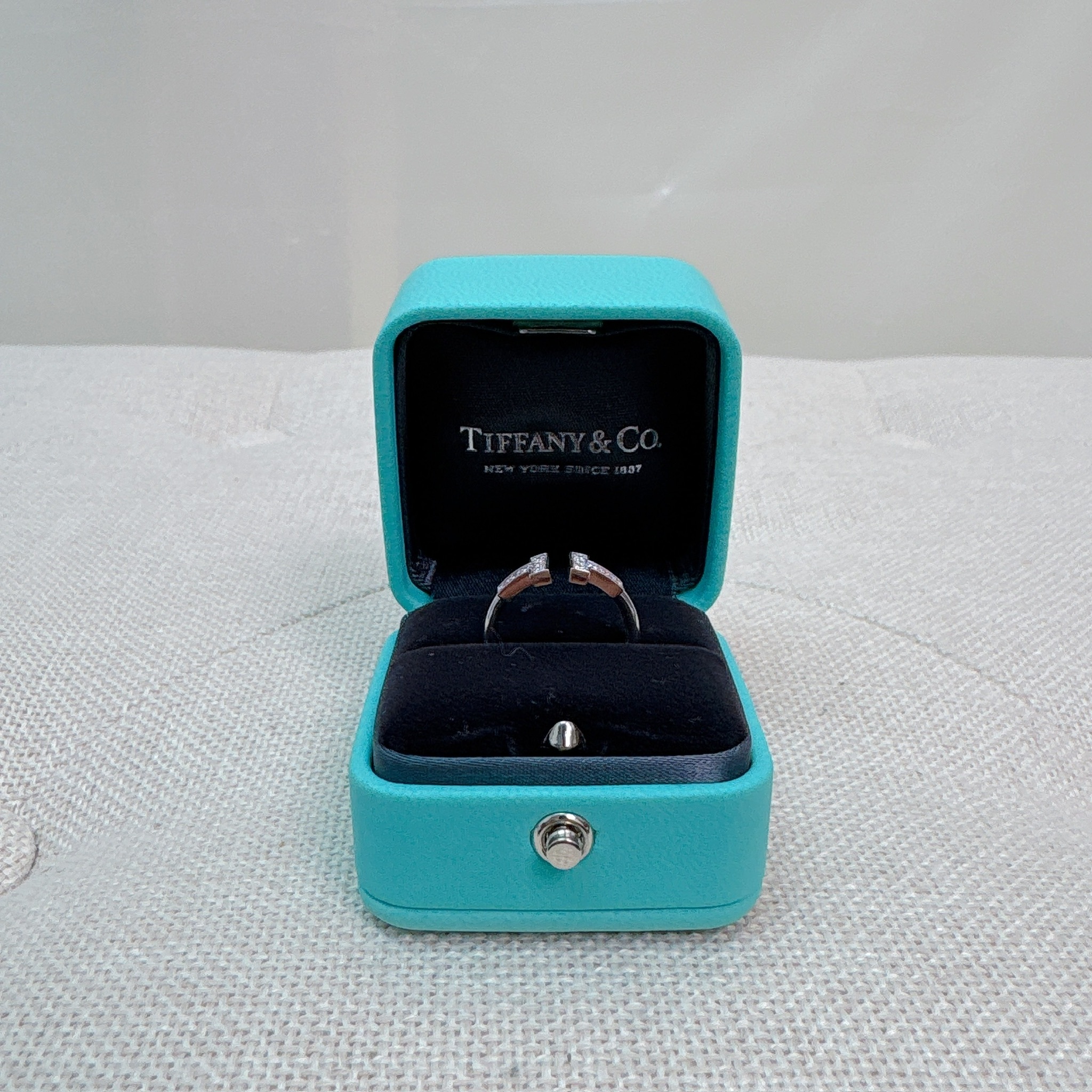 Tiffany & Co Diamond Wire Ring - Silver