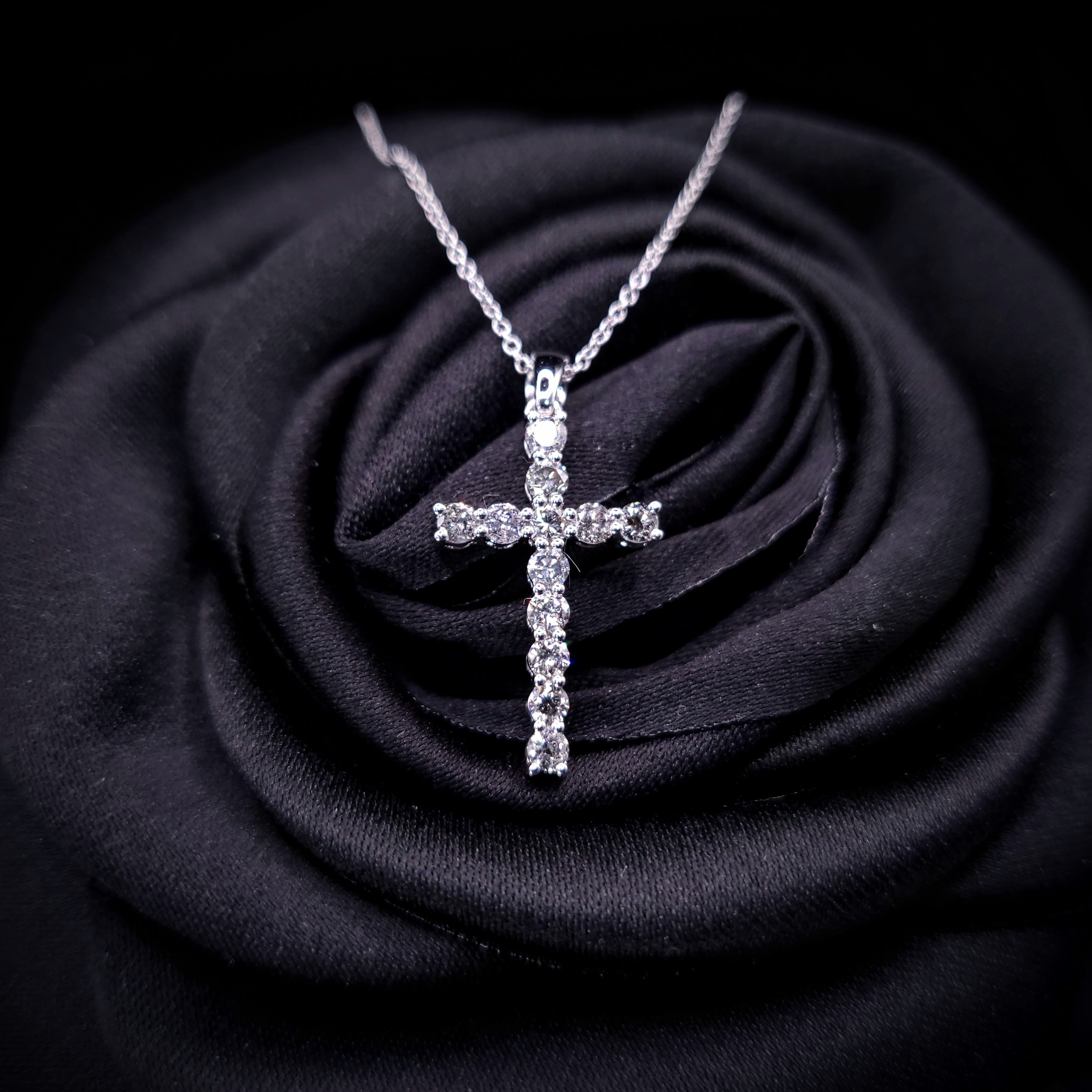 全新18K白金53份鑽石十字架吊墜