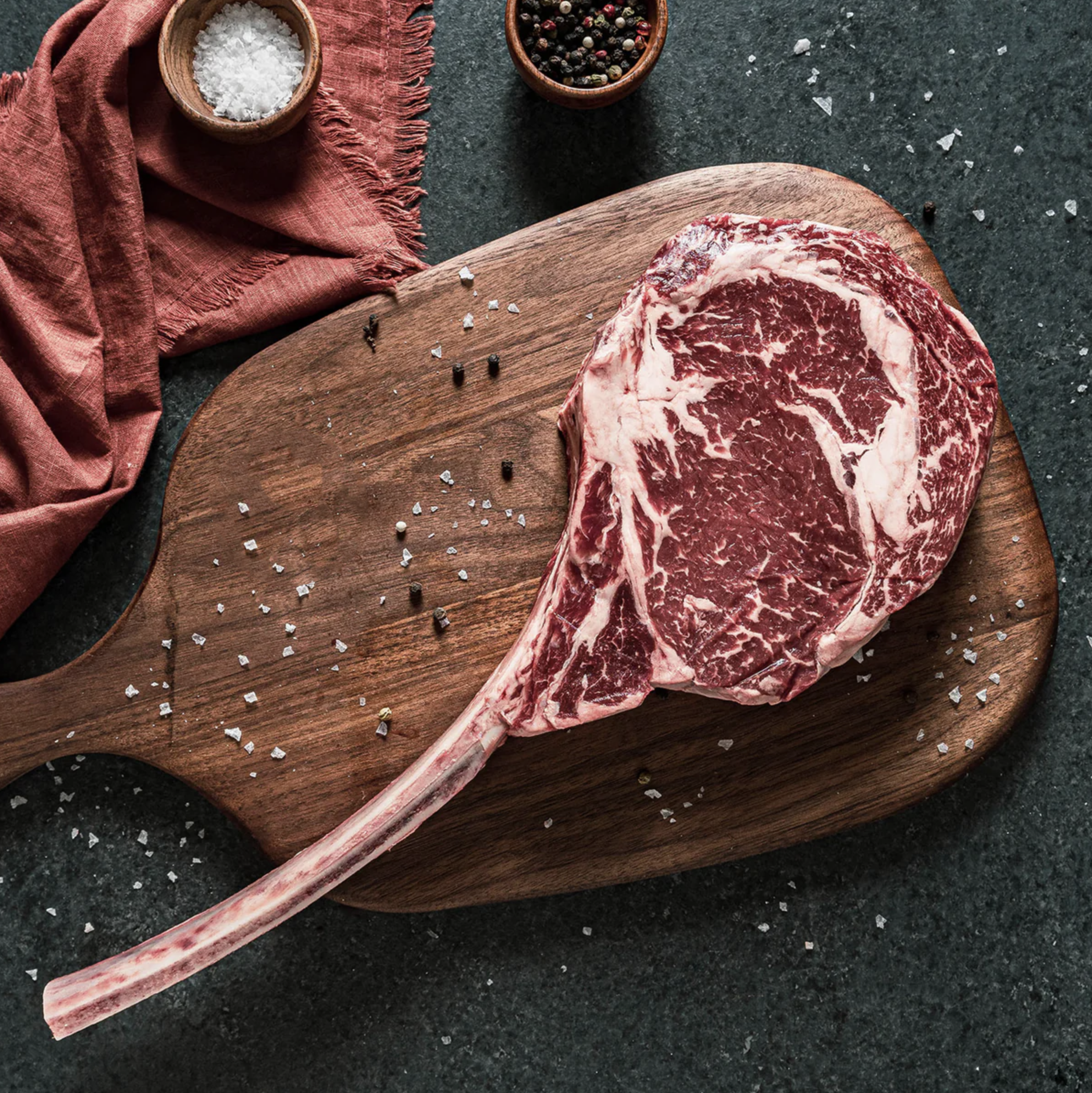 USDA Prime Tomahawks (1.3 - 1.6kg) (Frozen)