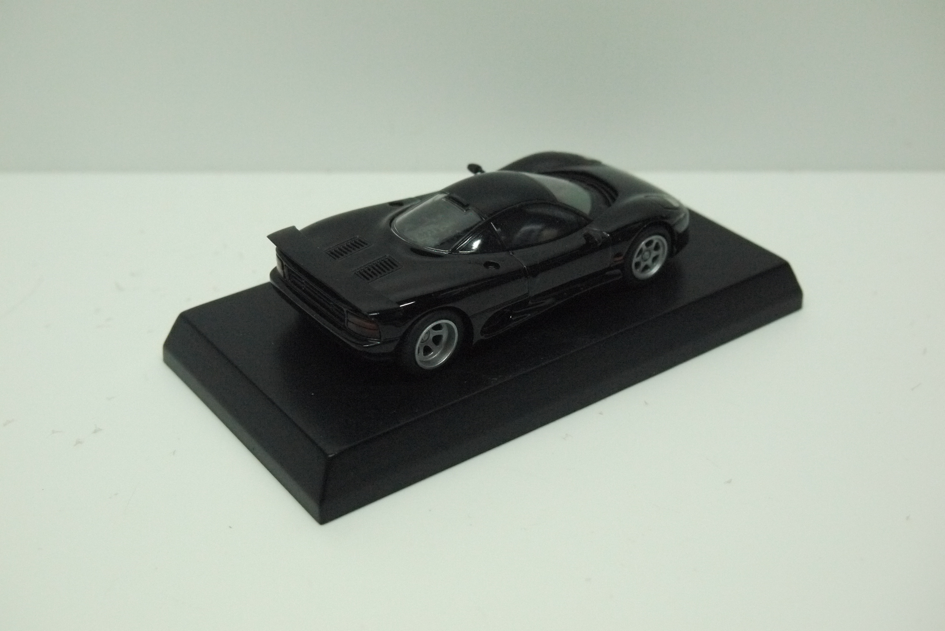 KYOSHO JAGUAR XJR15 BLACK