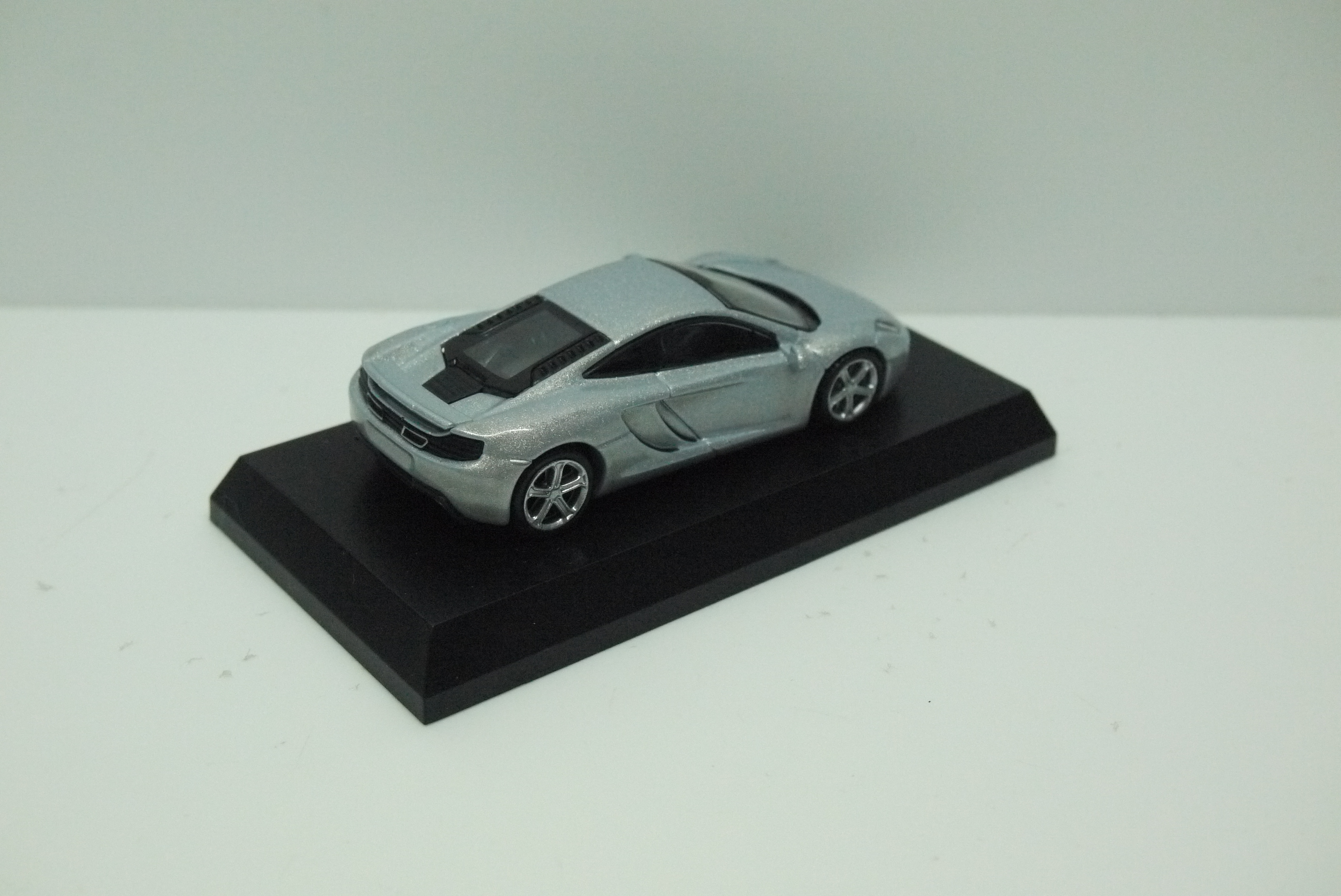 KYOSHO MCLAREN  12C SILVER