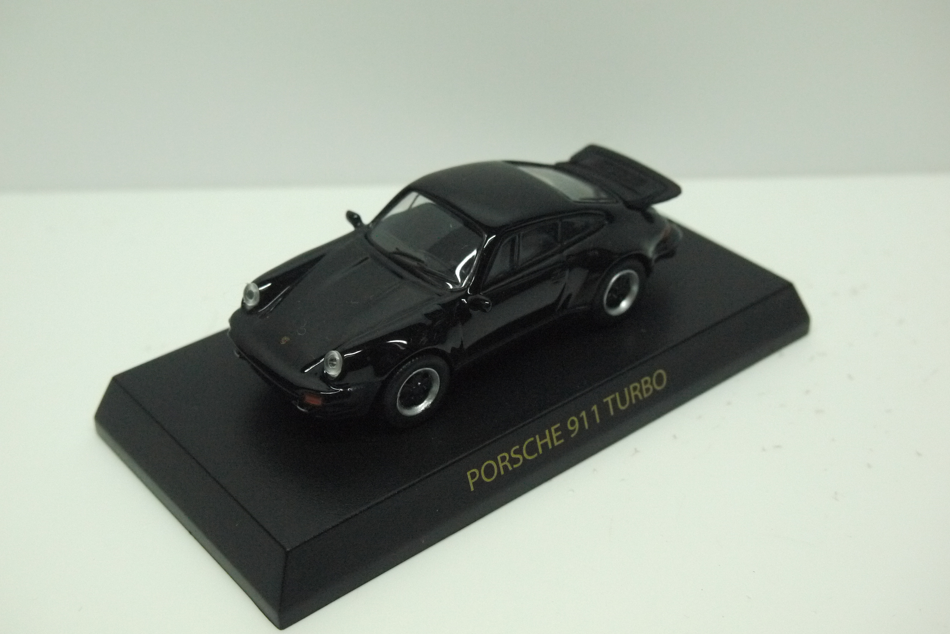 KYOSHO PORSCHE 911 (930) TURBO BLACK