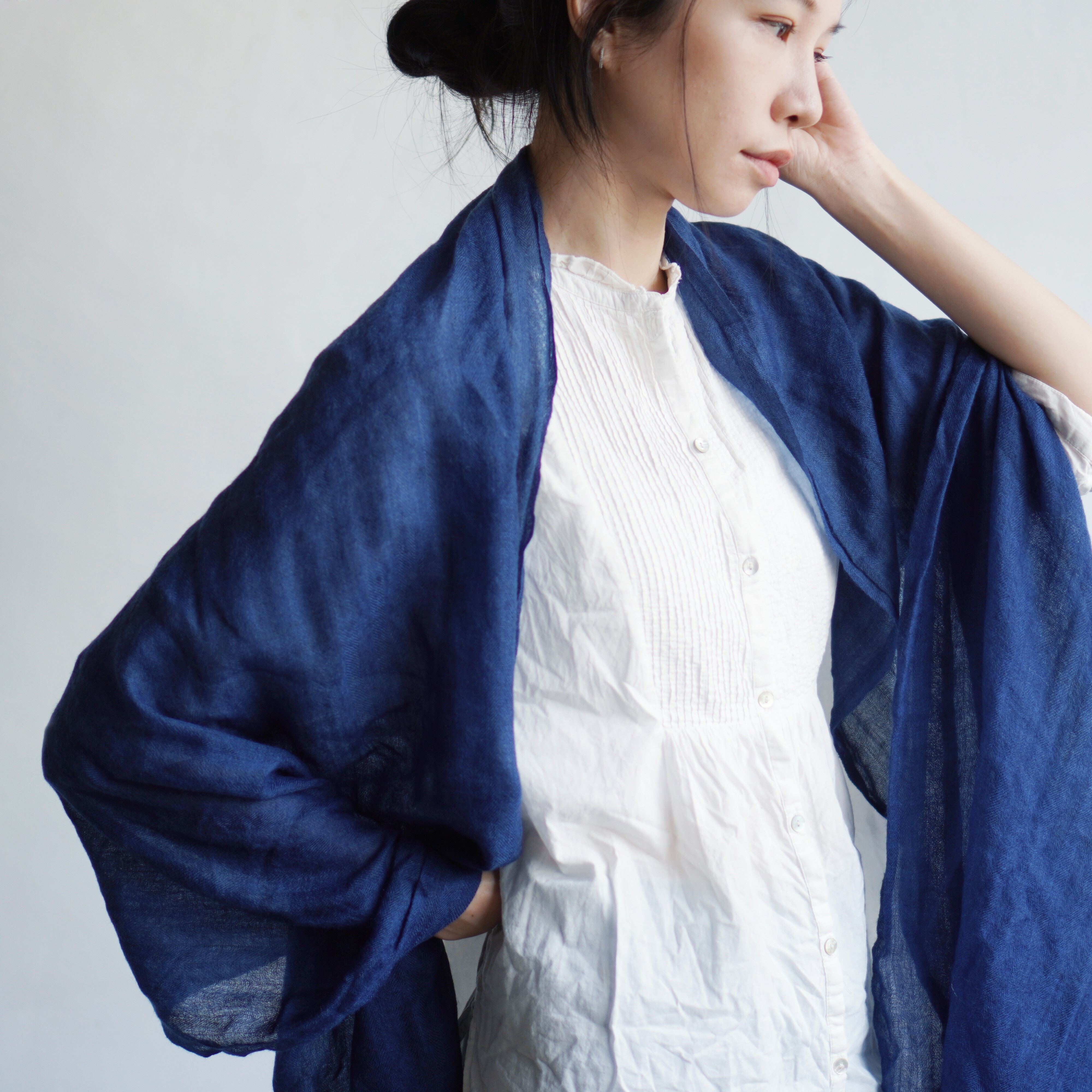 犛牛絨手染披肩｜藍月亮（藍色）｜中國藏區