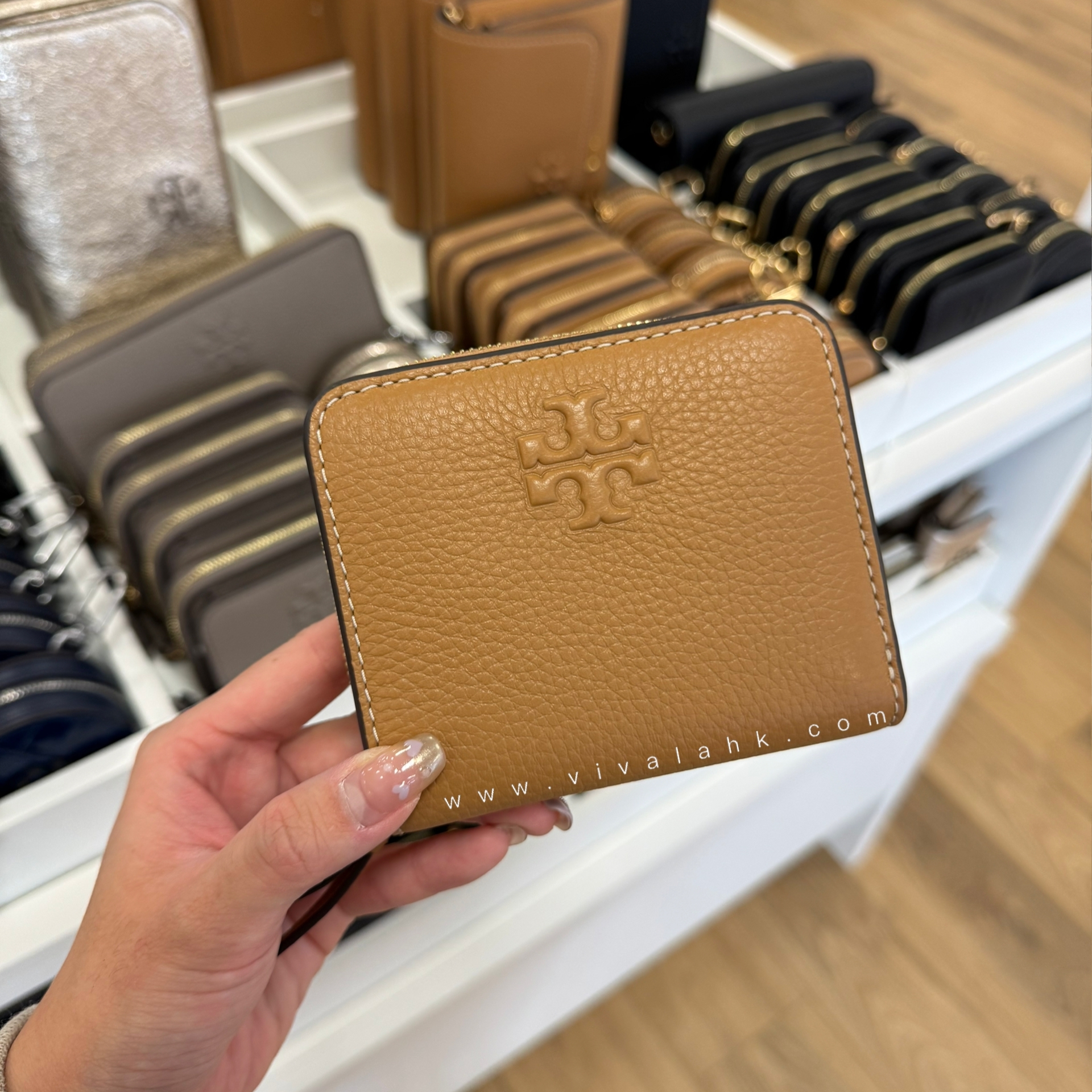 Tory Burch - Thea 對摺短銀包(146463)