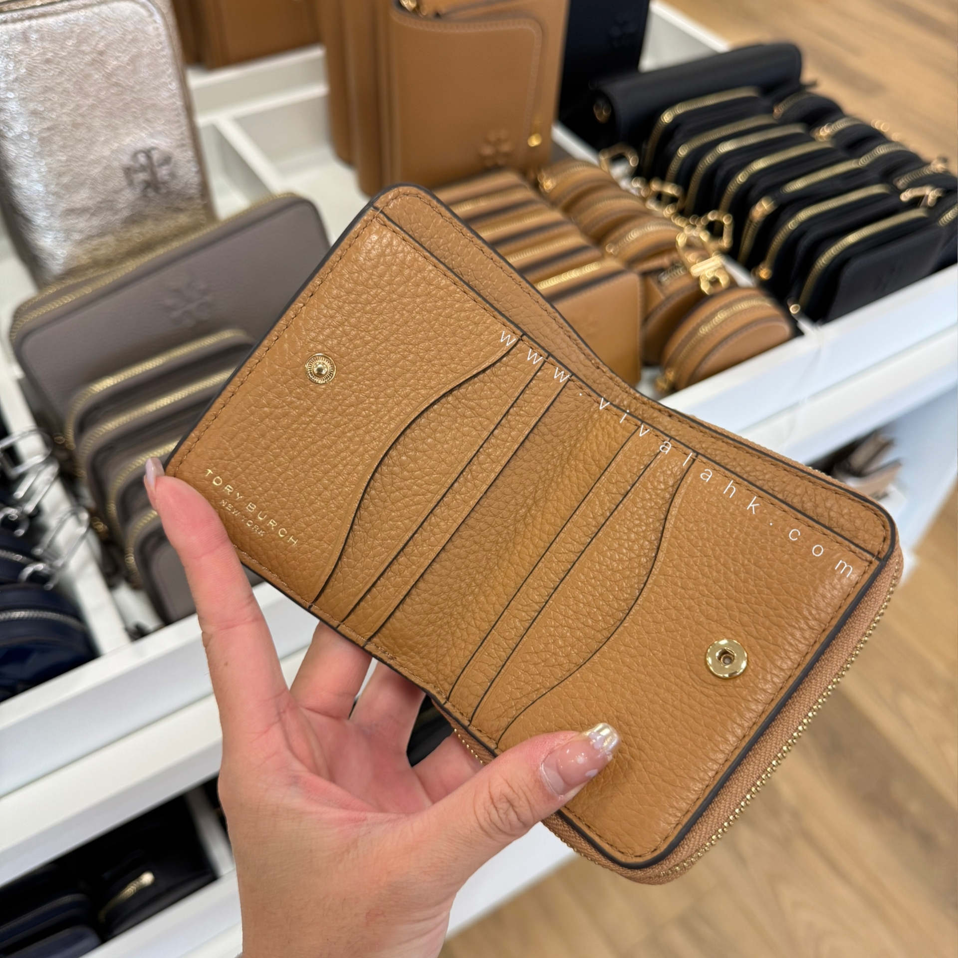 Tory Burch - Thea 對摺短銀包(146463)