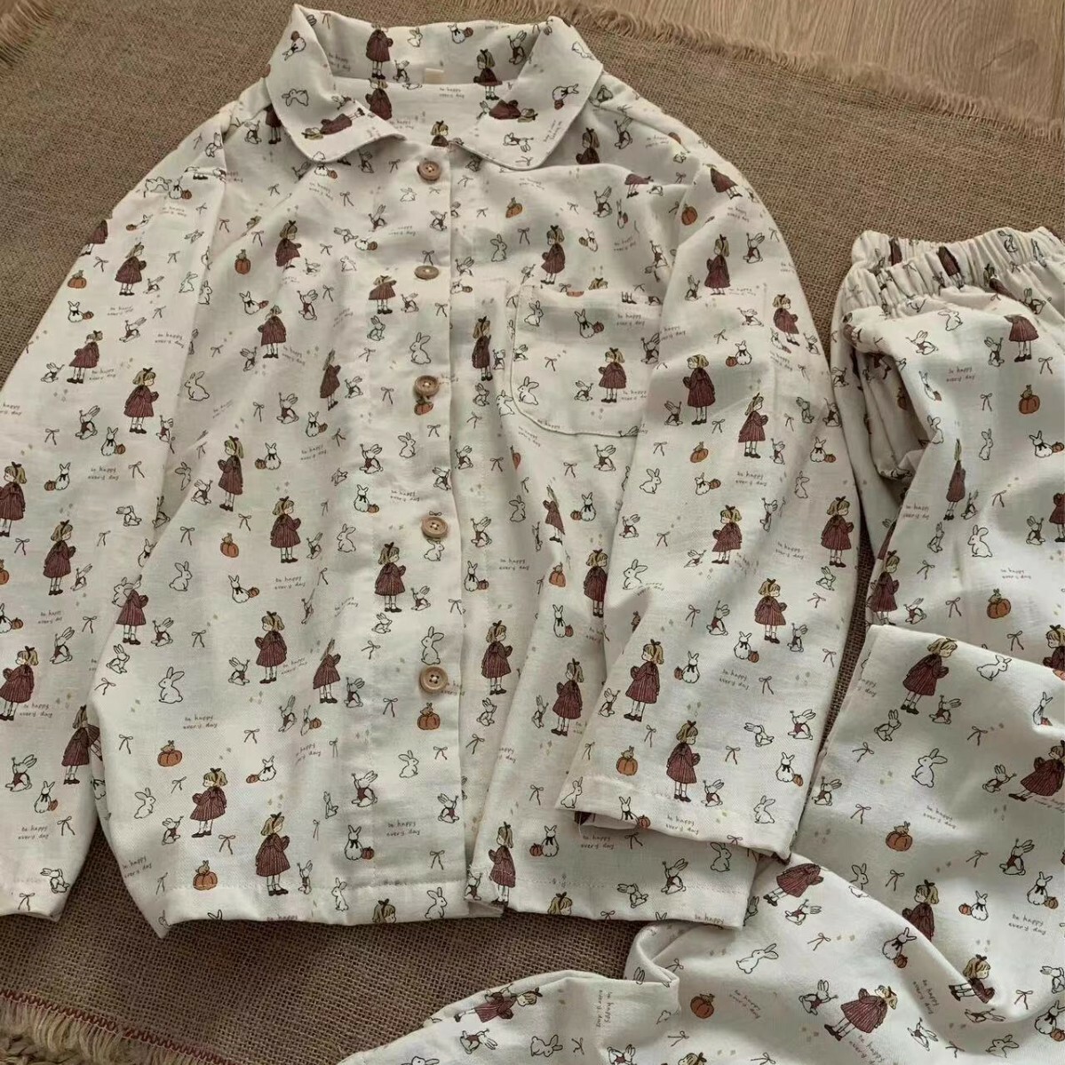 《5311》小女孩與小白兔長袖睡衣套裝