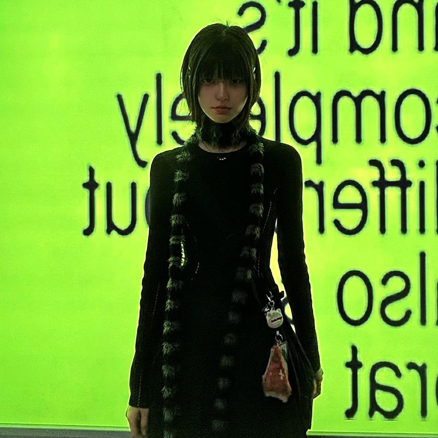 柔軟毛絨加長圍巾(in stock)