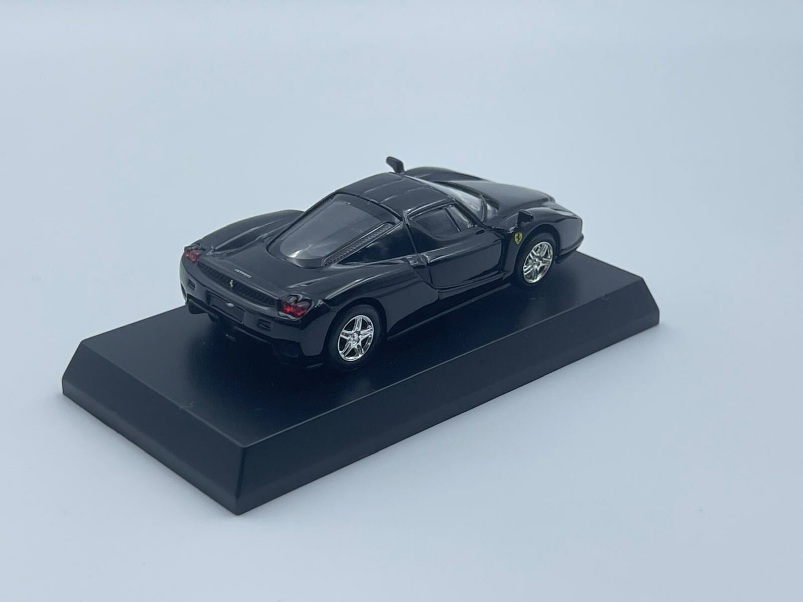 KYOSHO FERRARI ENZO BLACK