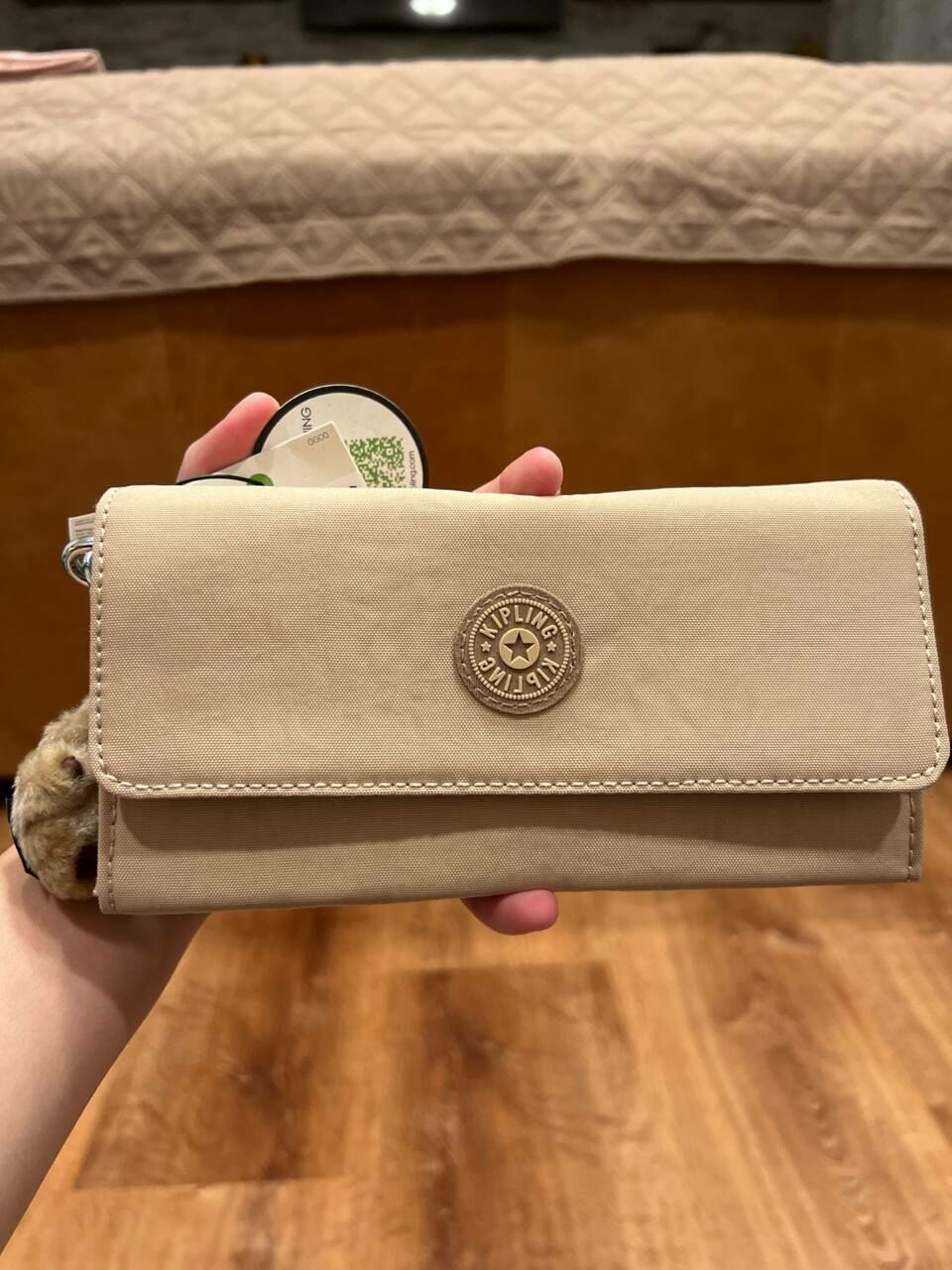 [S] KIPLING AC8150 RUBI LARGE WRISTLET WALLET,LIGHT CLAY SAND, 882256578881 (SKP233)