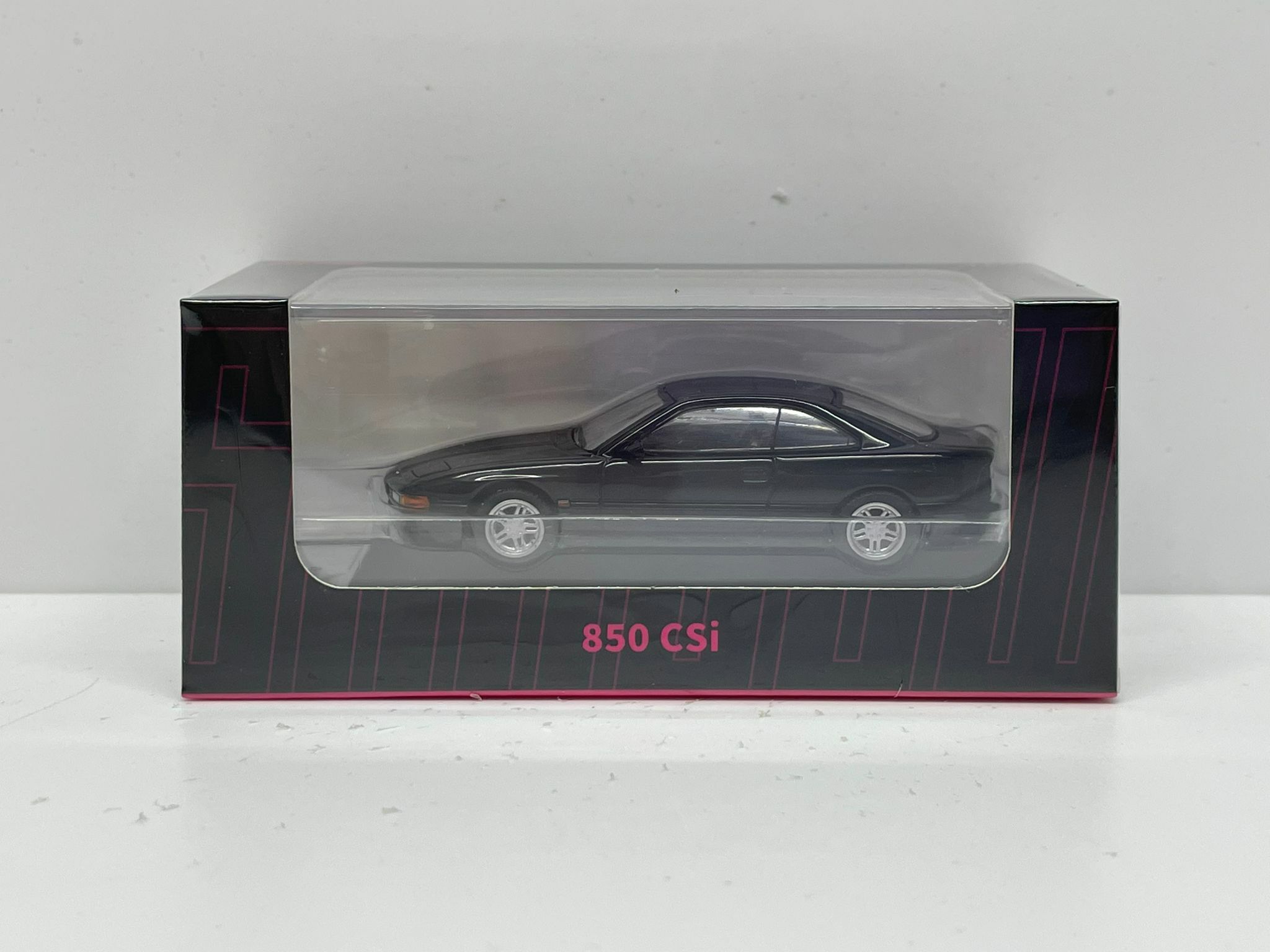 SHADOW BMW 850 CSI BLACK