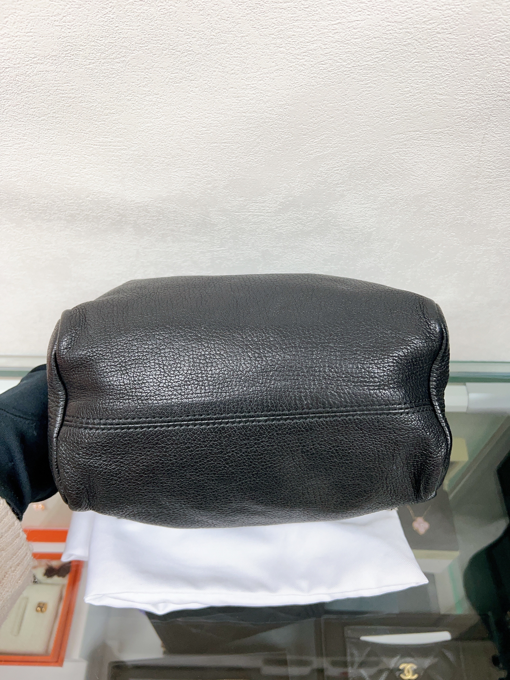 Givenchy pandora chain bag / woc black