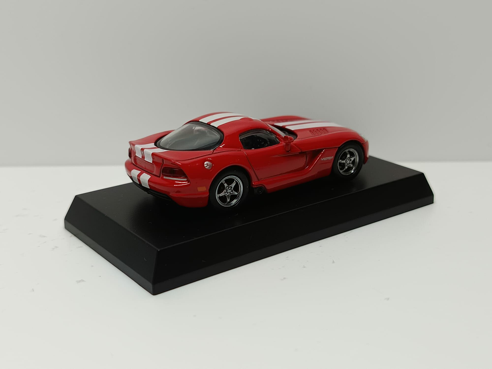 KYOSHO DODGE VIPER SRT10 COUPE RED