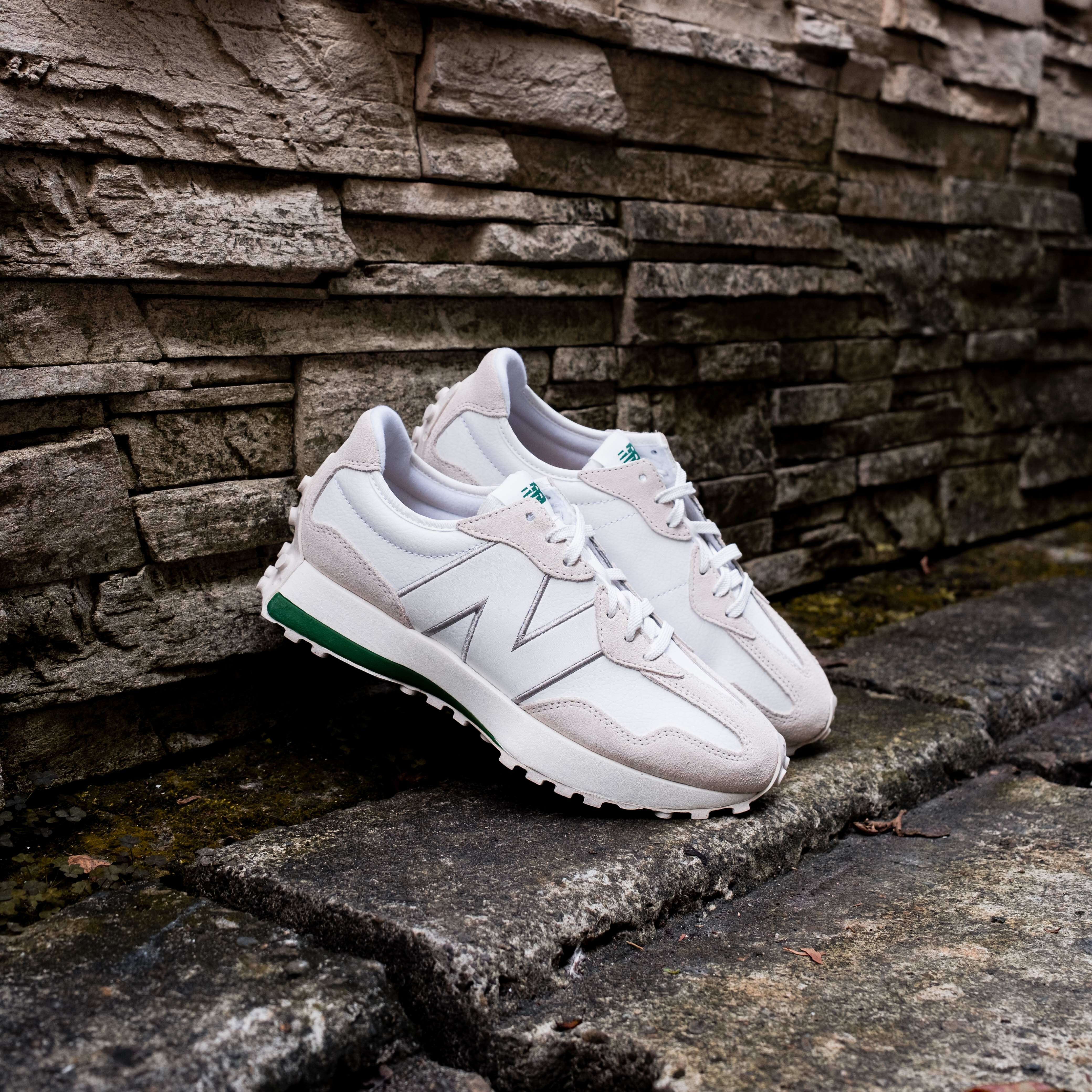 -(A18a)-NEW BALANCE 327 白綠 麂皮 皮革 拼接 男鞋 女鞋 情侶鞋 -U327UNP