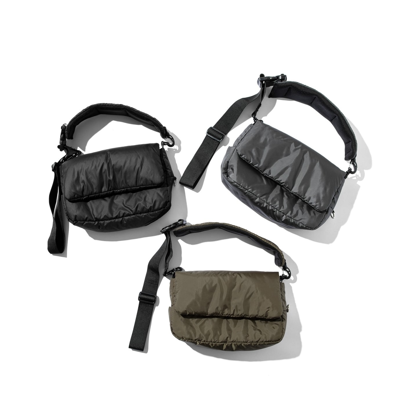 預訂) CLESSTE PADDED FLAP HOLIDAY BAG