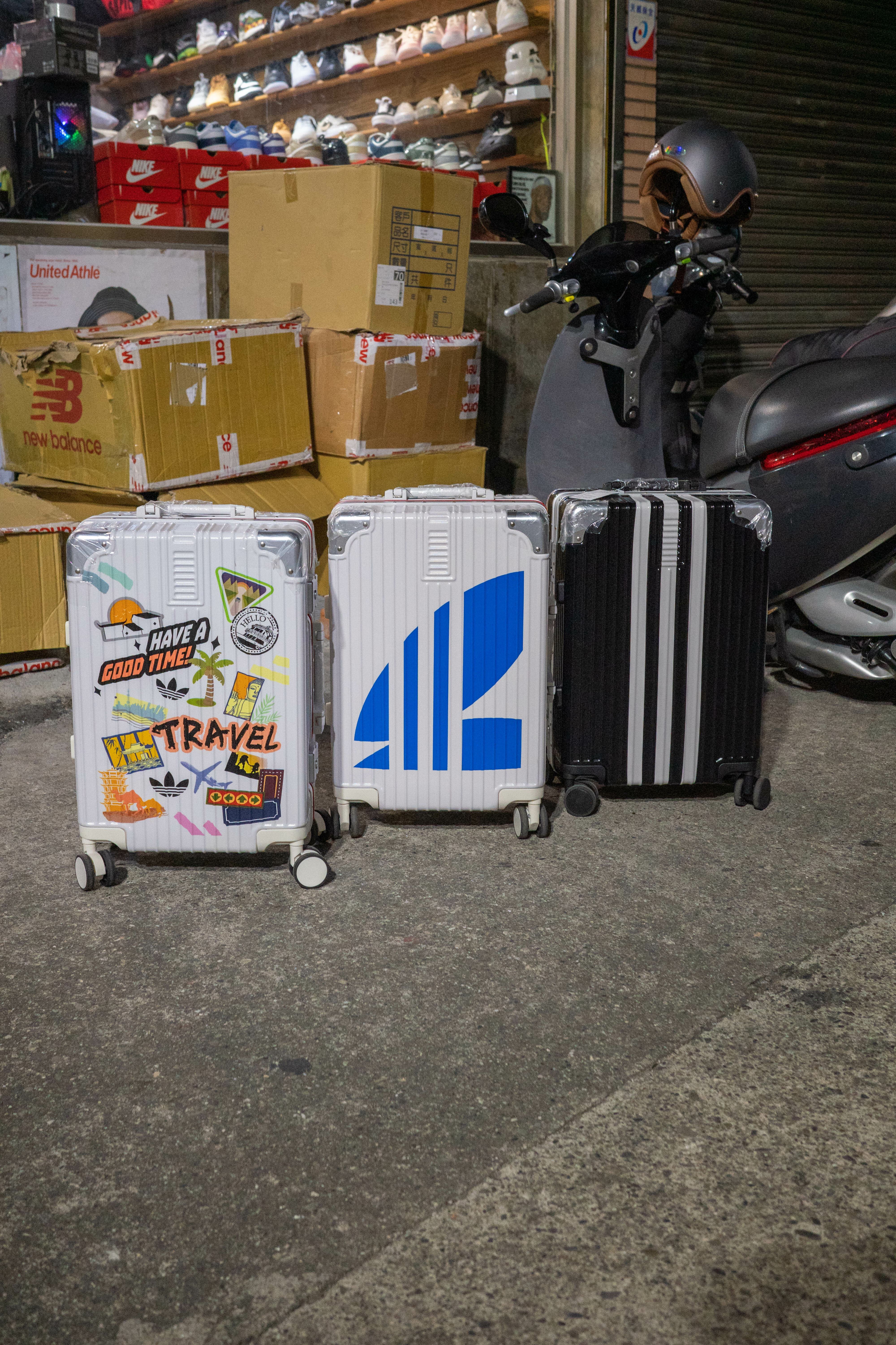 adidas 行李箱 20吋登機 三色