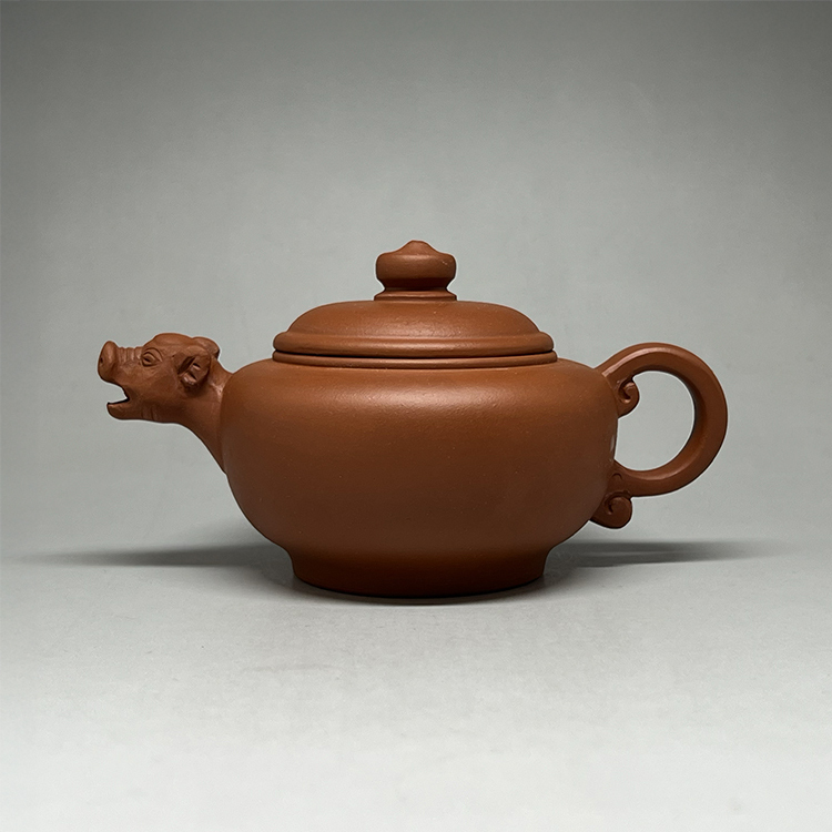 茶香自在】1980年代宜興紫砂一廠生肖系列紅泥豬紅泥壺工藝師江敏製早期壺
