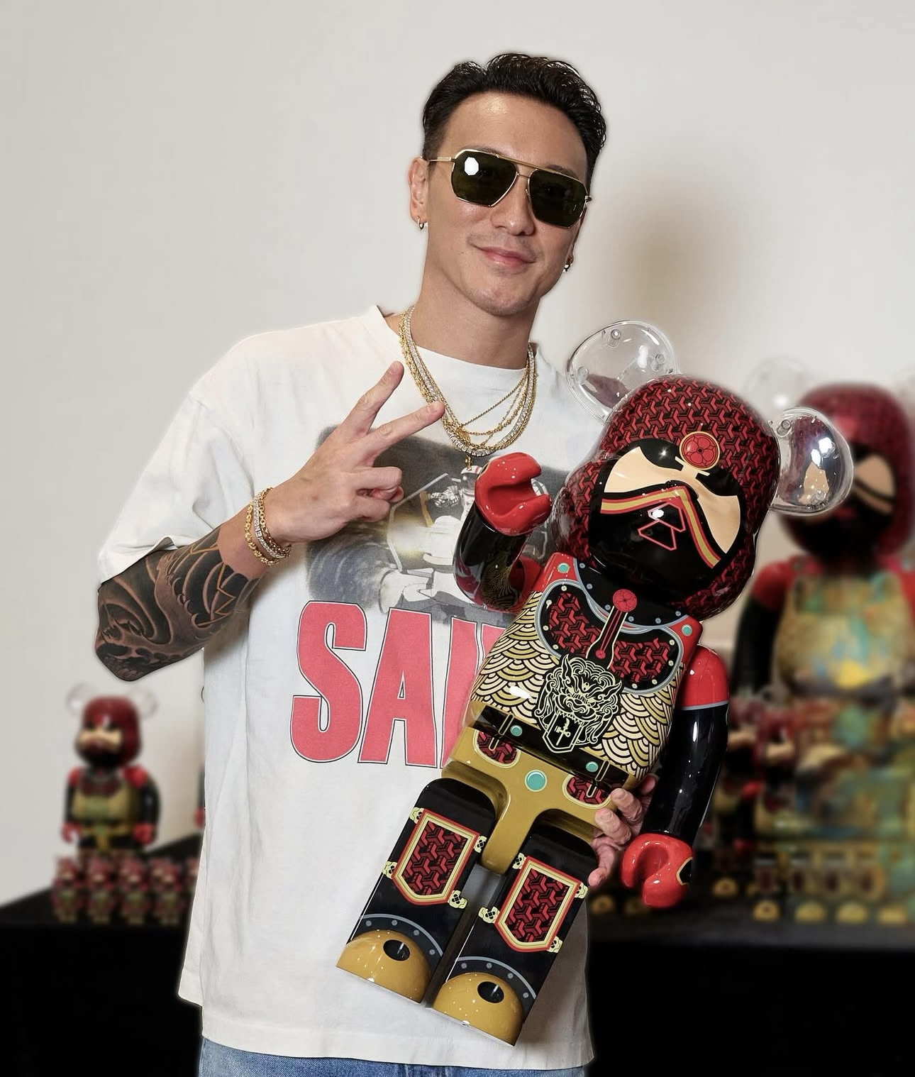 🎏預訂🎏Bearbrick 1000% Empire Motor Club Sunny Wang 王陽明