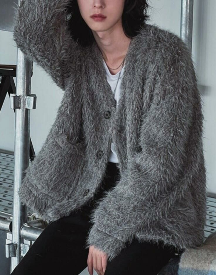 V領淨色毛毛開胸外套 MALENKII-107JK