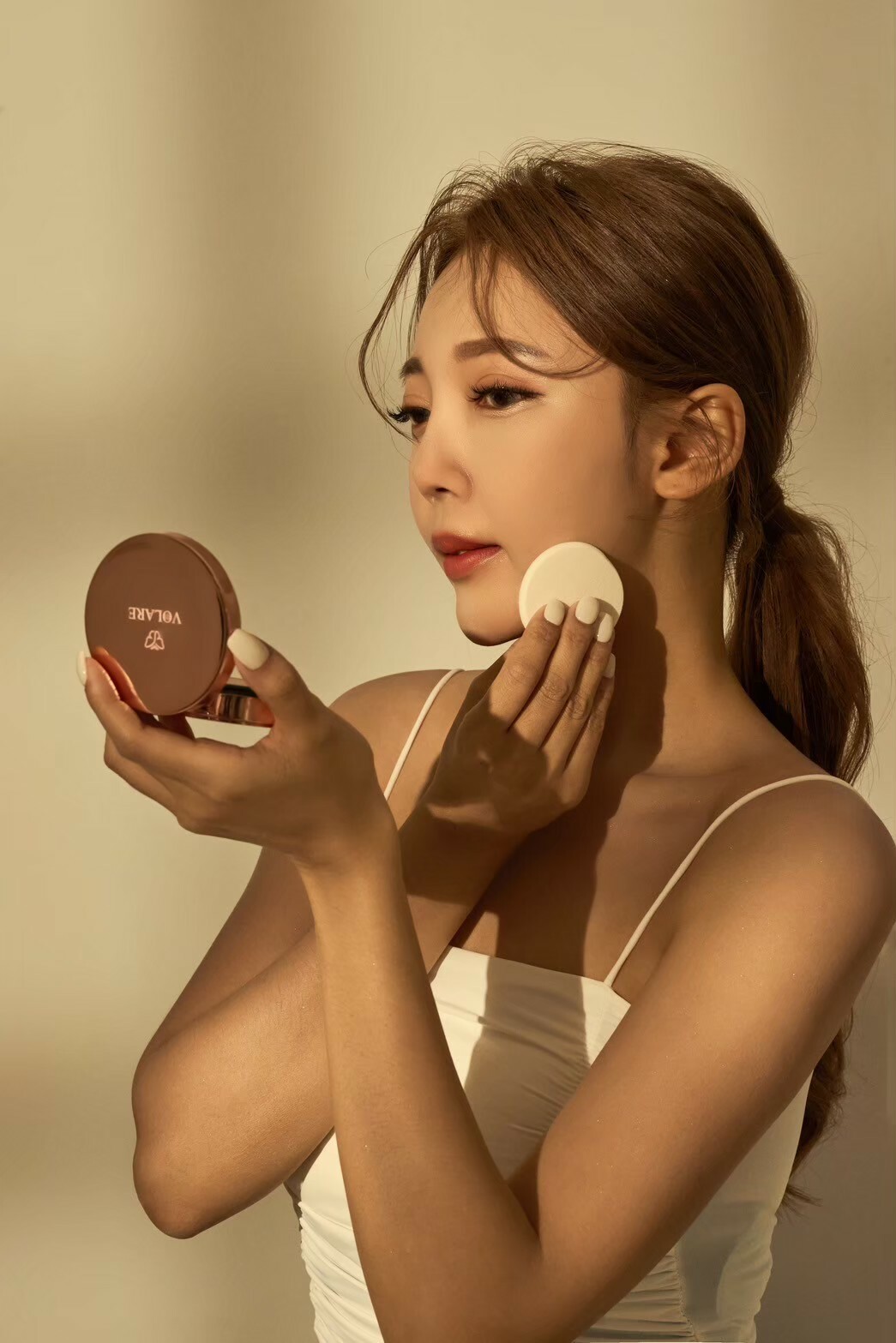 新年優惠🦋多合一爆水粉底 娃娃霜 粉餅 VOLARE塘瓷 娃娃霜 素顏霜 沫樂