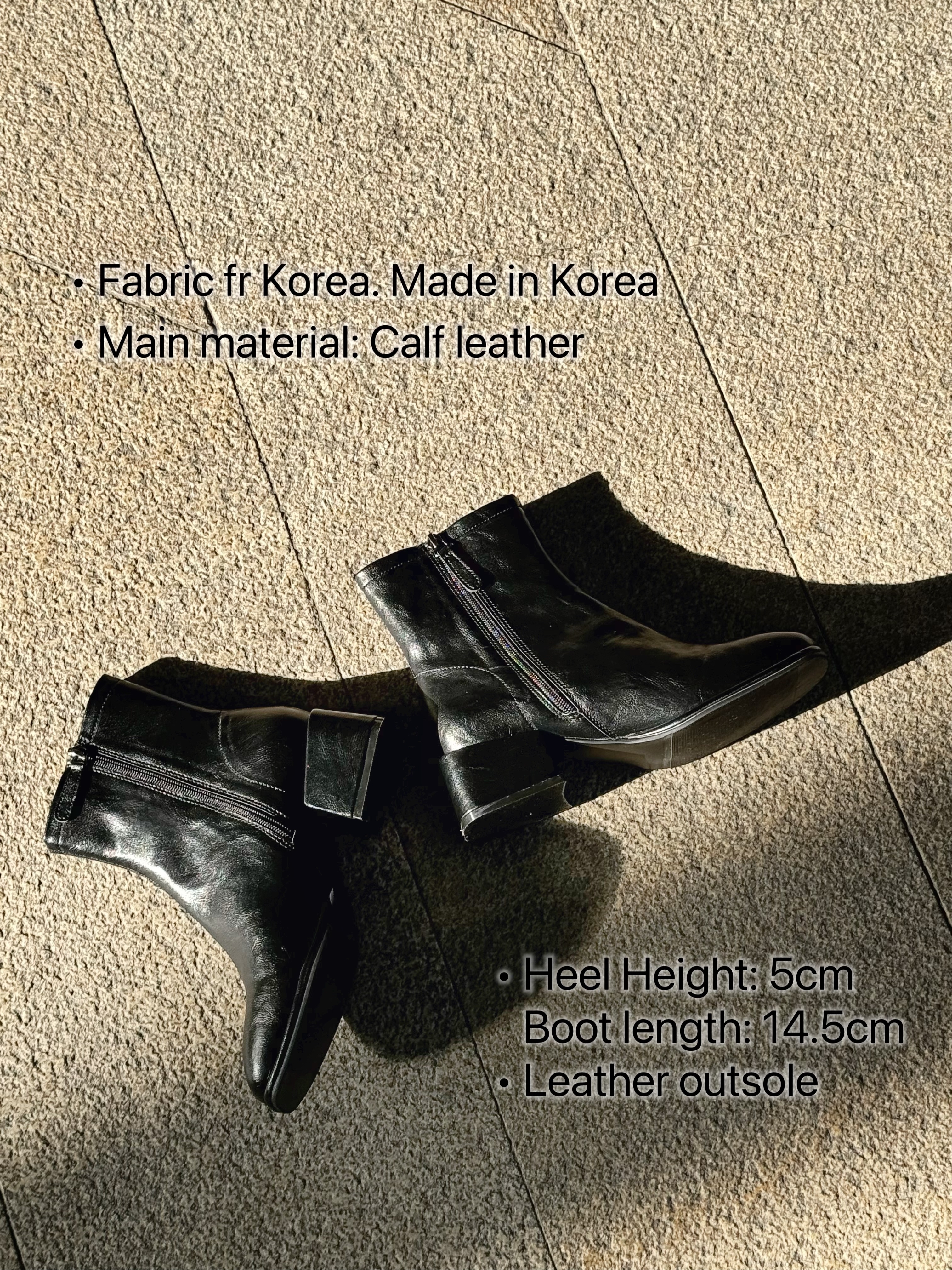 Embossed Square Toe Ankle Boots_BT2411L38