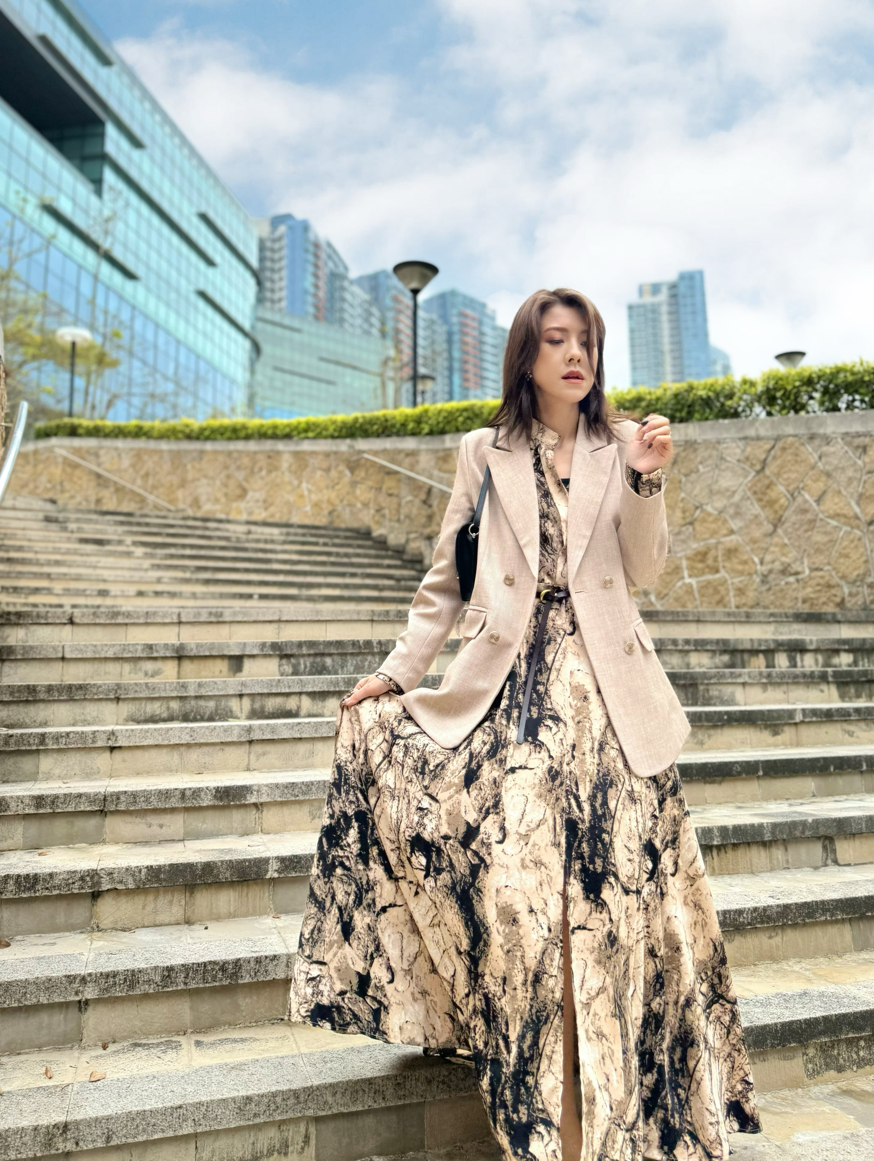 Double Breasted Peak Lapel Blazer_BZ243L08