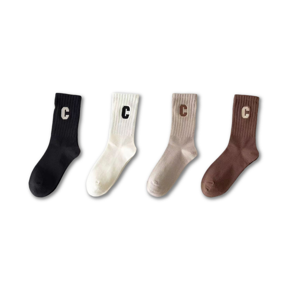 奶茶色字母中筒襪【FS0114】