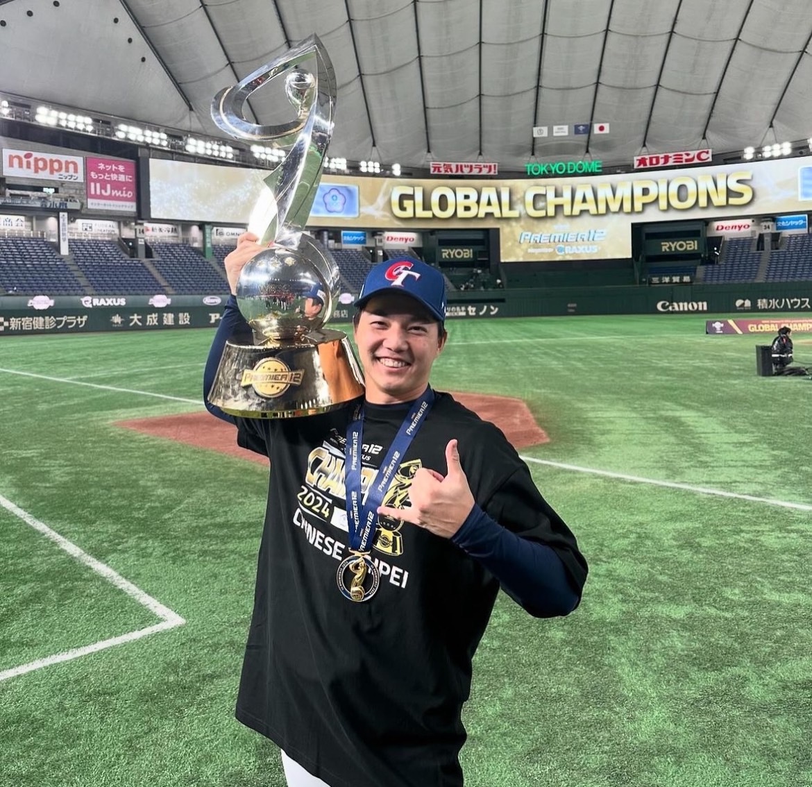 <快速出貨> WBSC CHAMPIONS 2024 台灣冠軍 短T